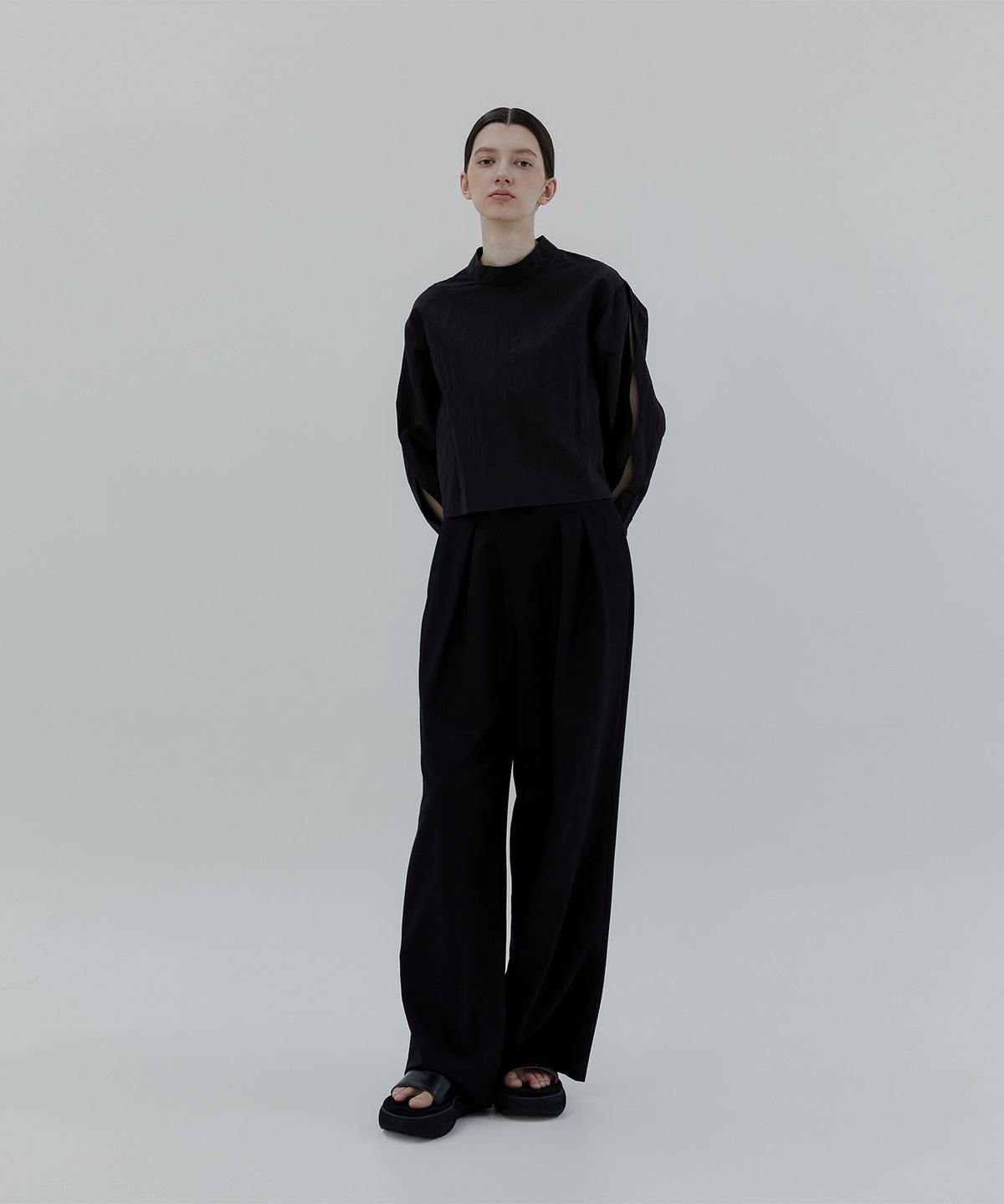 트리밍버드(TREEMINGBIRD) Oblique Fly Pintuck Trouser [ Black ]