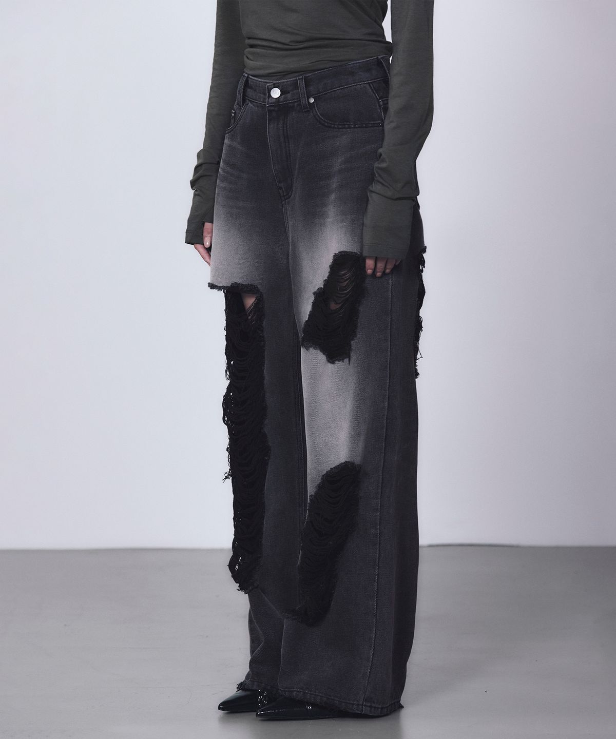 트리밍버드(TREEMINGBIRD) Scratch Damage Denim Pants [ Black ]