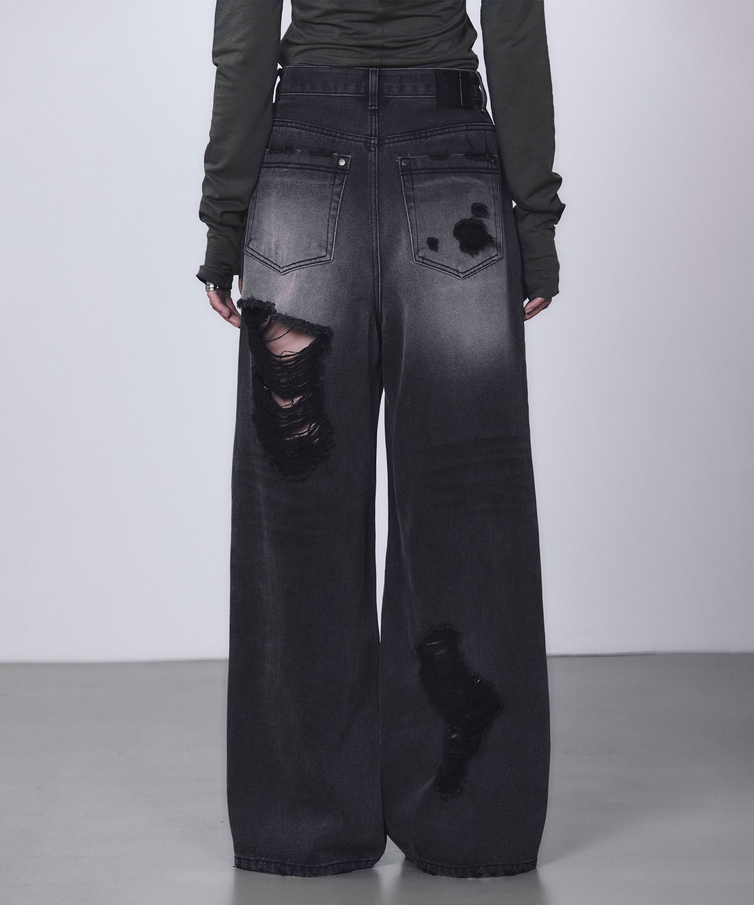 MUSINSA | TREEMINGBIRD Scratch Damage Denim Pants [ Black ]