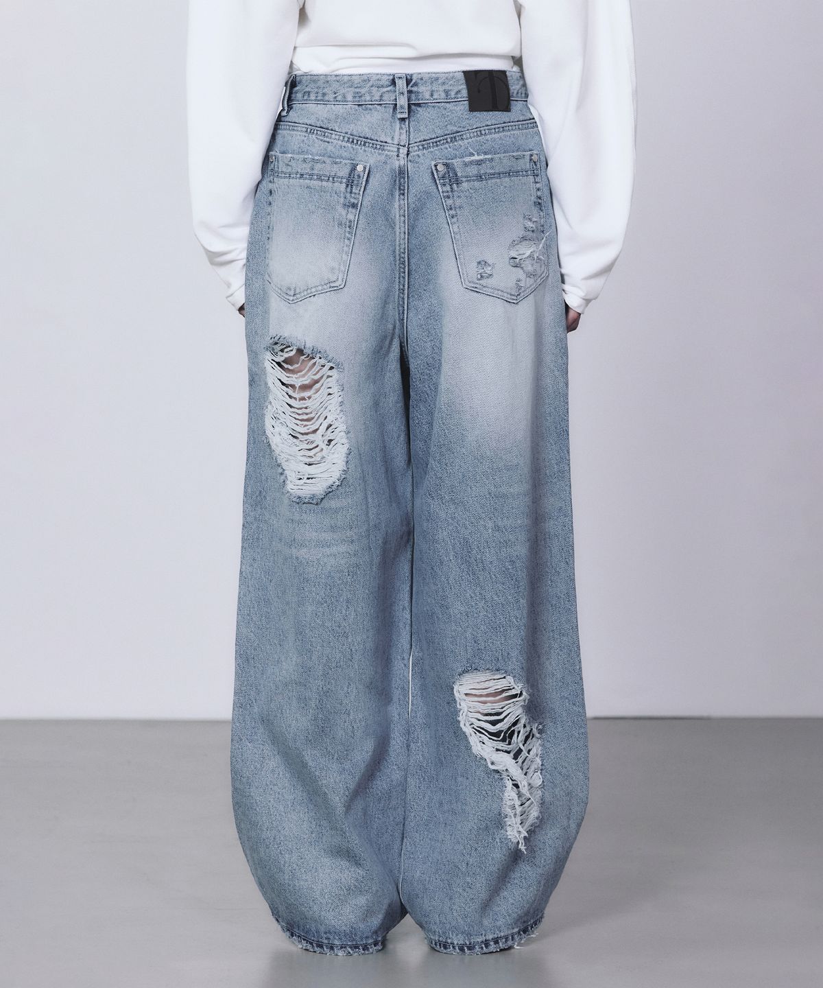 트리밍버드(TREEMINGBIRD) Scratch Damage Denim Pants [ Blue ]