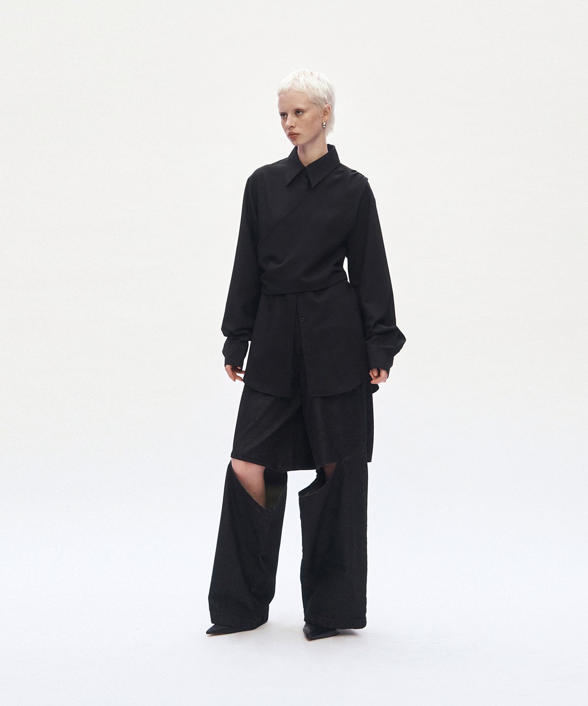 트리밍버드(TREEMINGBIRD) Knee Slit Wide Pants [ Black Denim ]