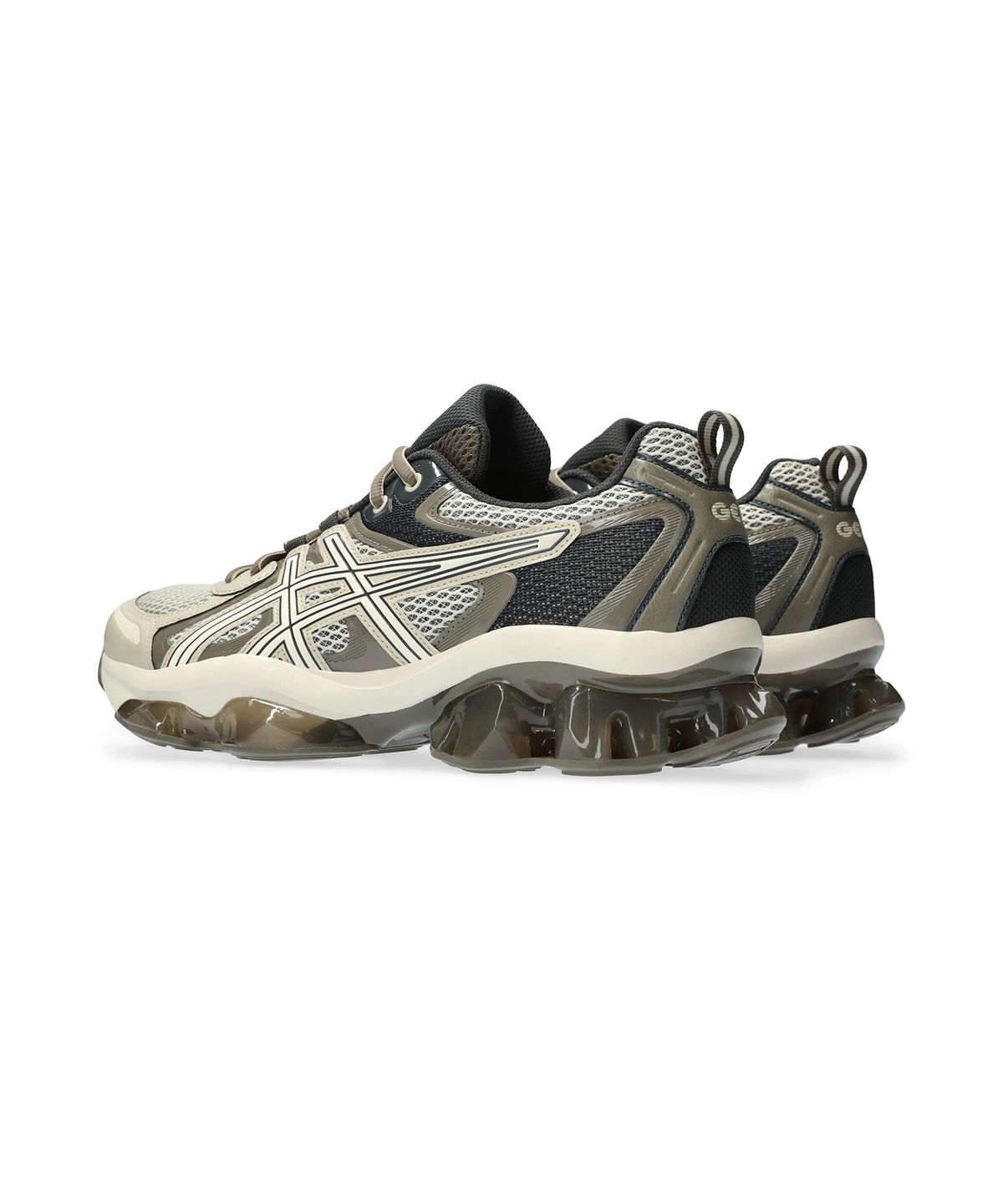 아식스(ASICS) 젤-퀀텀 키네틱 - 버치:다크 타우페 / 1203A270-201