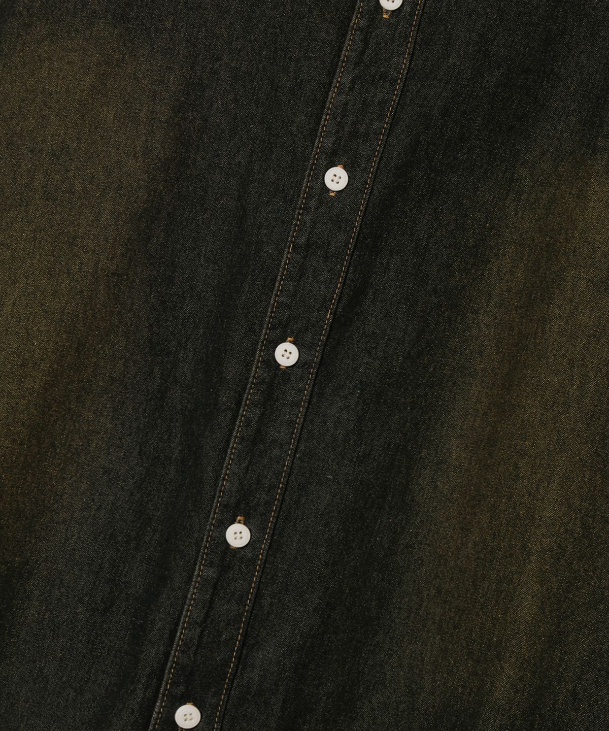 트릴리온(TRILLION) 빈티지 워싱 오버핏 데님 셔츠 (BEIGE BLACK)