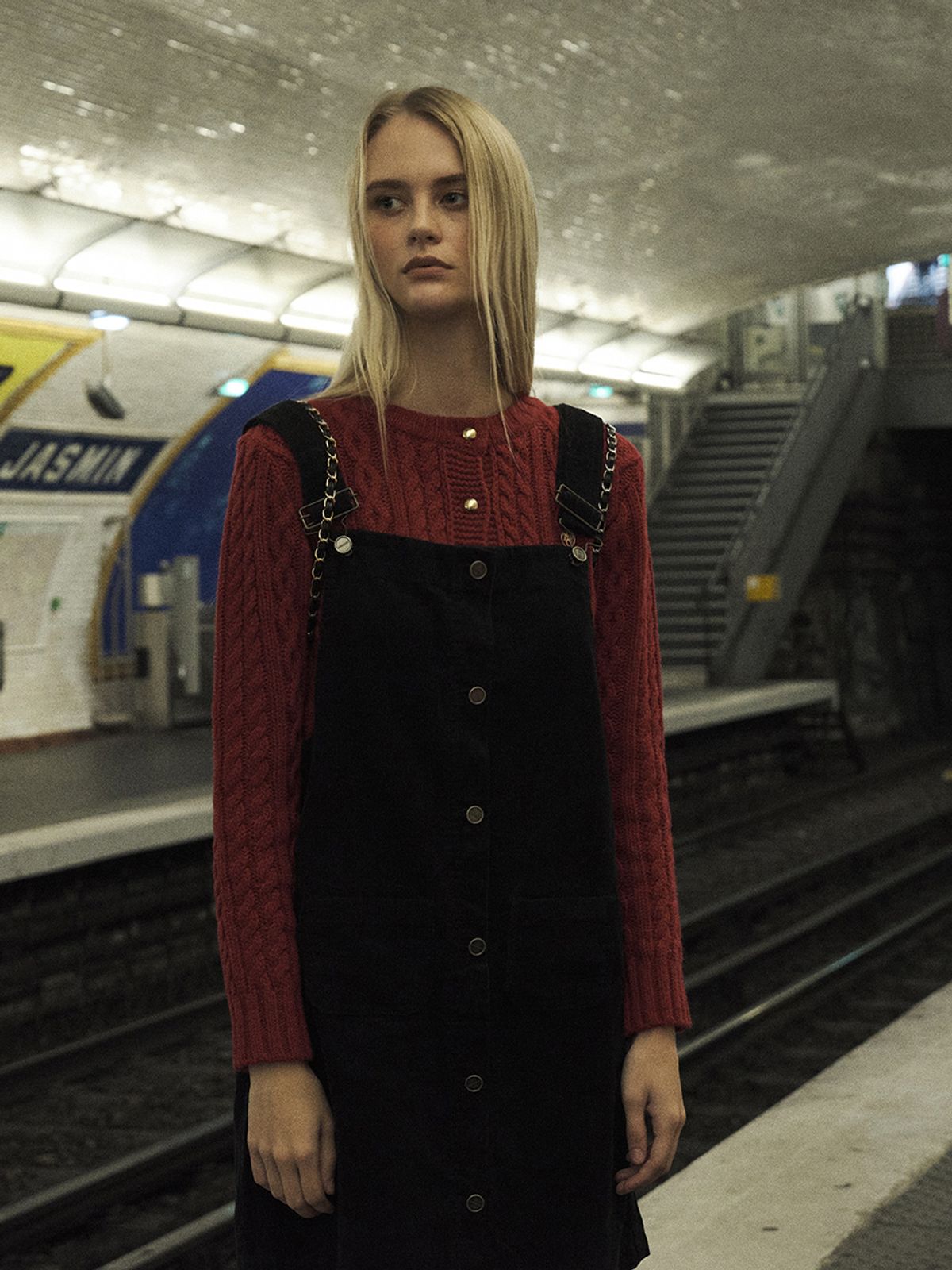 아노에틱(ANOETIC) BUTTON POINT CABLE CARDIGAN_RED