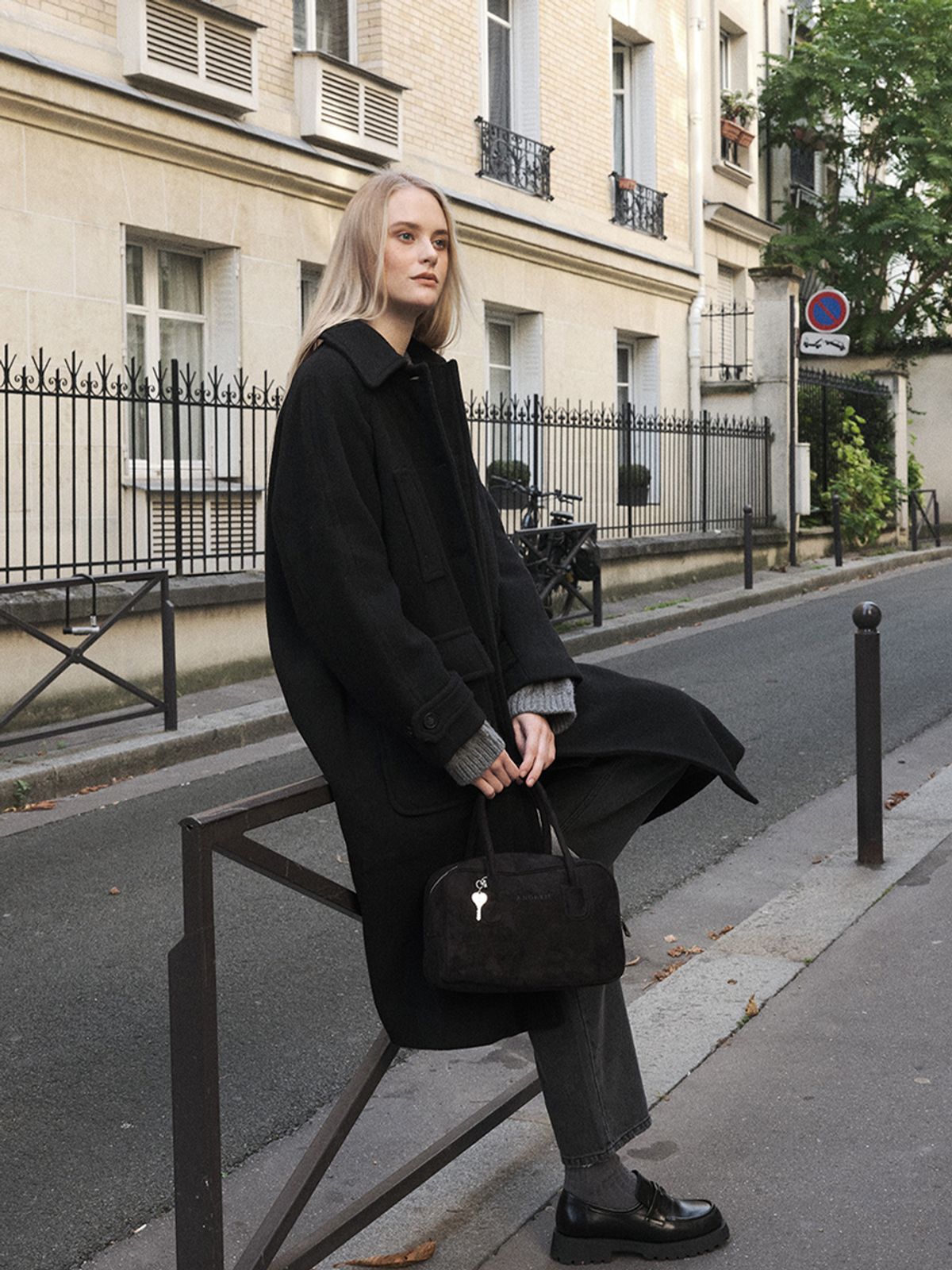 아노에틱(ANOETIC) TWO-WAY SUEDE TOTE BAG_BLACK
