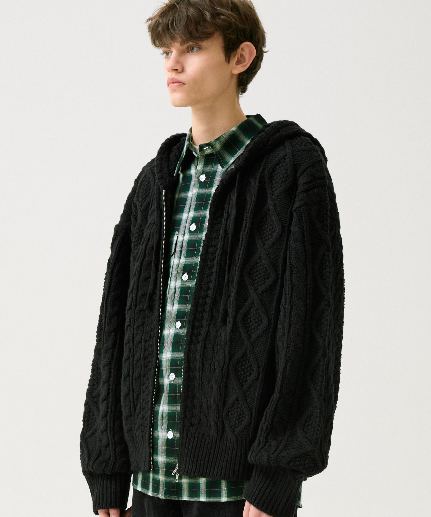 MUSINSA | TRILLION Washable Aran cable hood zip-up knit