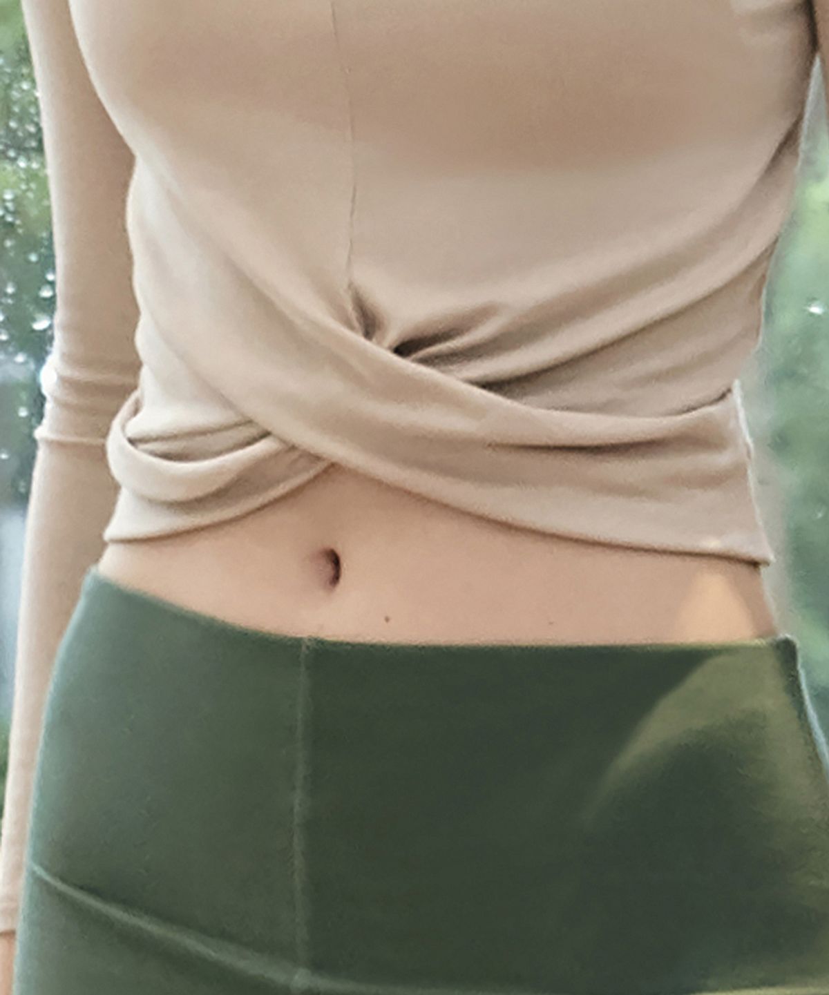 데비웨어(DEVIWEAR) 릴리즈 꼬임 롱슬리브 DEVI-T0095-오트밀