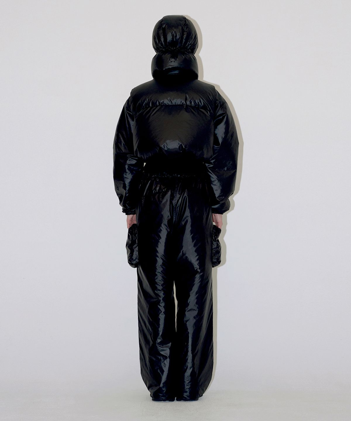 다이애그널(DIAGONAL) RDS SHORT PADDING VEST (black)