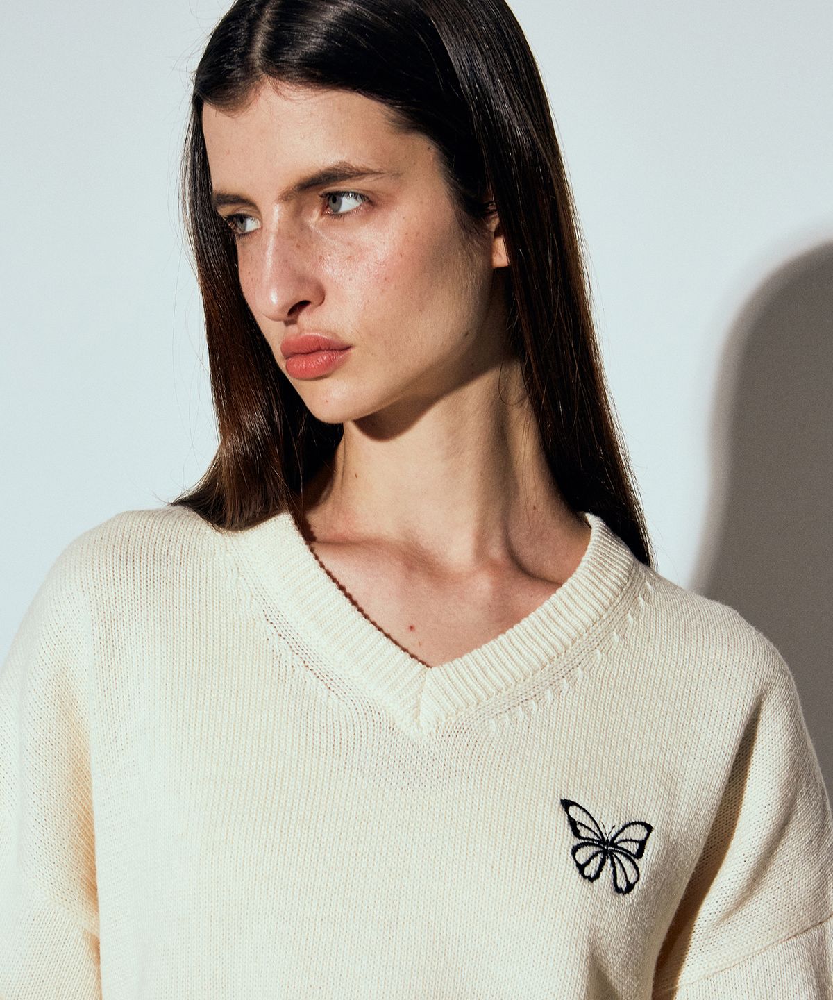 닉앤니콜(NICK&NICOLE) BUTTERFLY SIGNATURE PULLOVER KNIT_LIGHT BEIGE