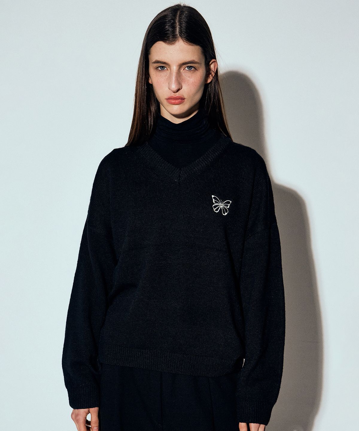 닉앤니콜(NICK&NICOLE) BUTTERFLY SIGNATURE PULLOVER KNIT_BLACK