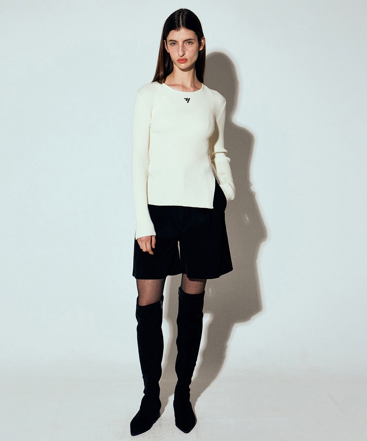 닉앤니콜(NICK&NICOLE) CORDUROY TWO TUCK BERMUDA PANTS_BLACK