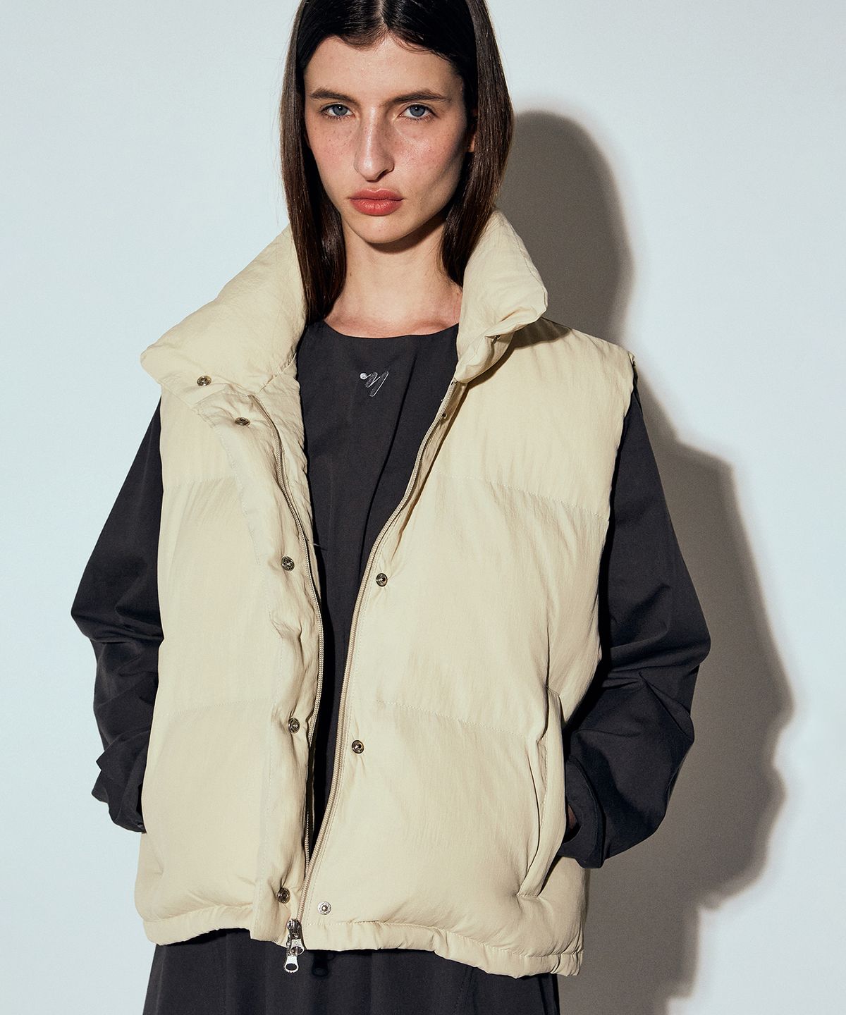 닉앤니콜(NICK&NICOLE) NN SHORT PADDING VEST_LIGHT BEIGE