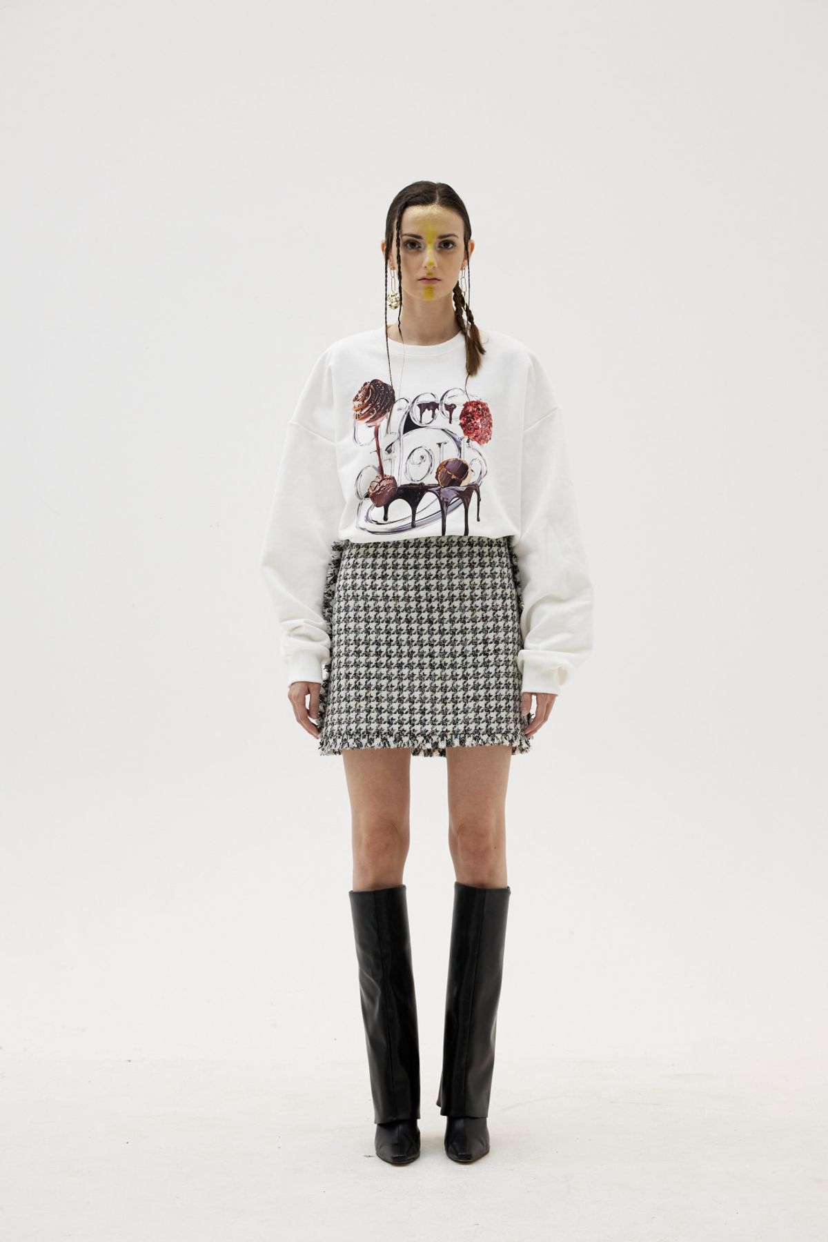 그리디어스(GREEDILOUS) Textured Piping A-Line Tweed Mini-Skirt