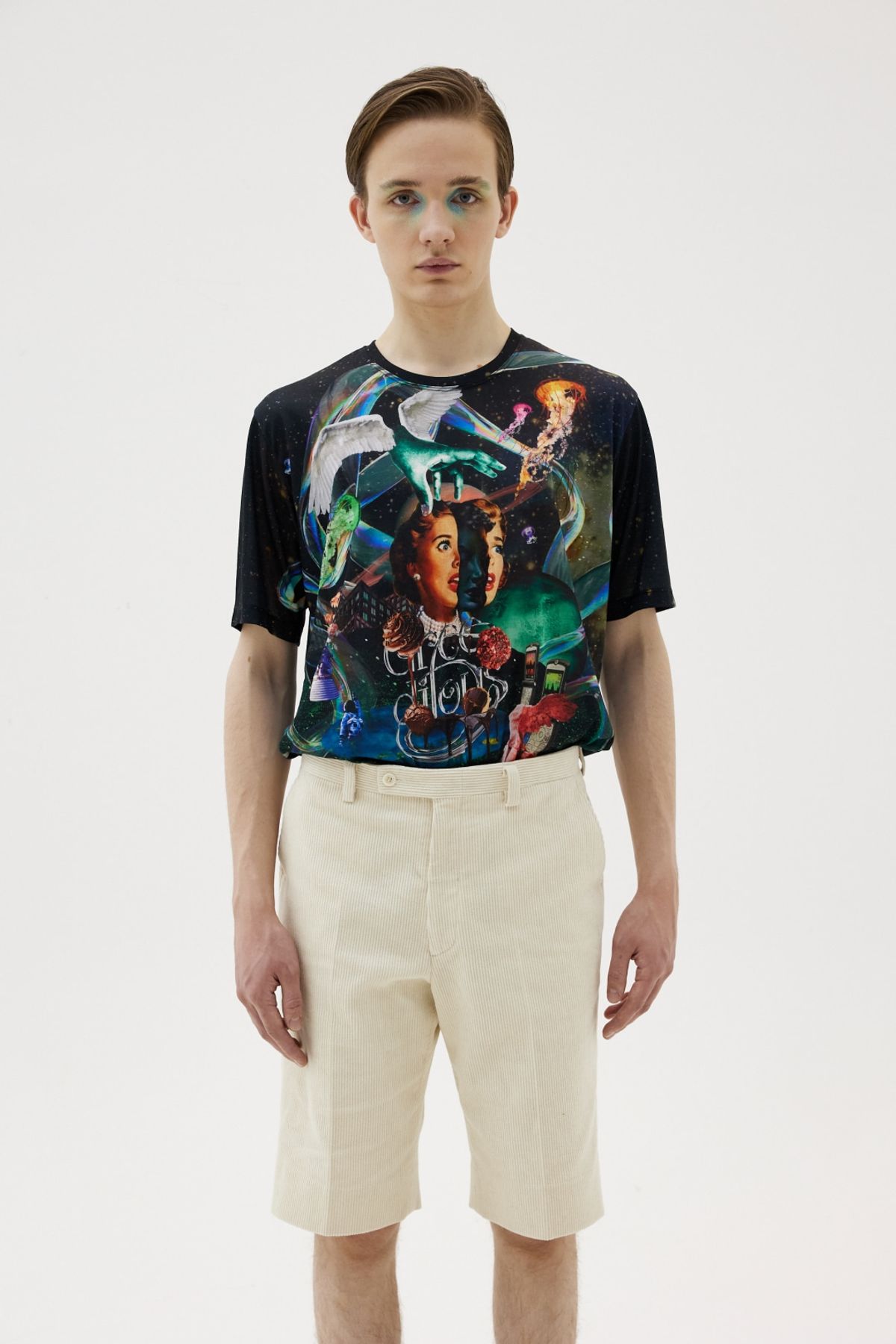 그리디어스(GREEDILOUS) Girl Face Short-Sleeve
