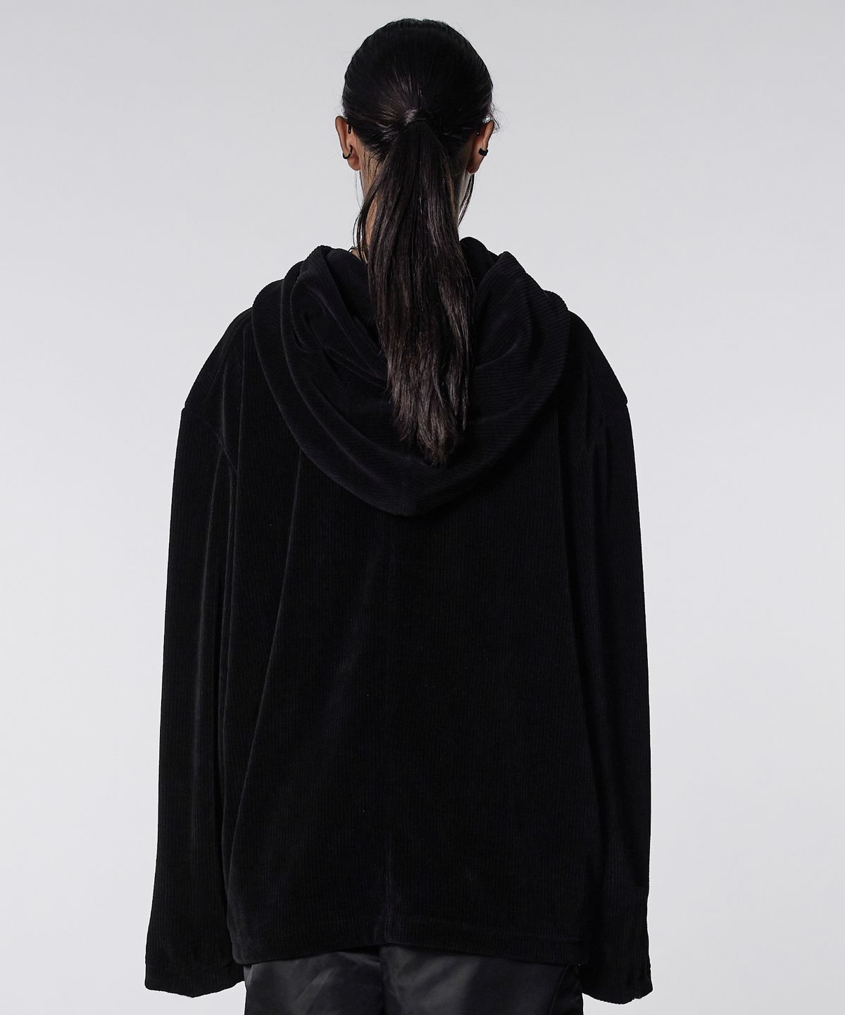 본바트(VONVAT) Velour Side Zipper Hoodie