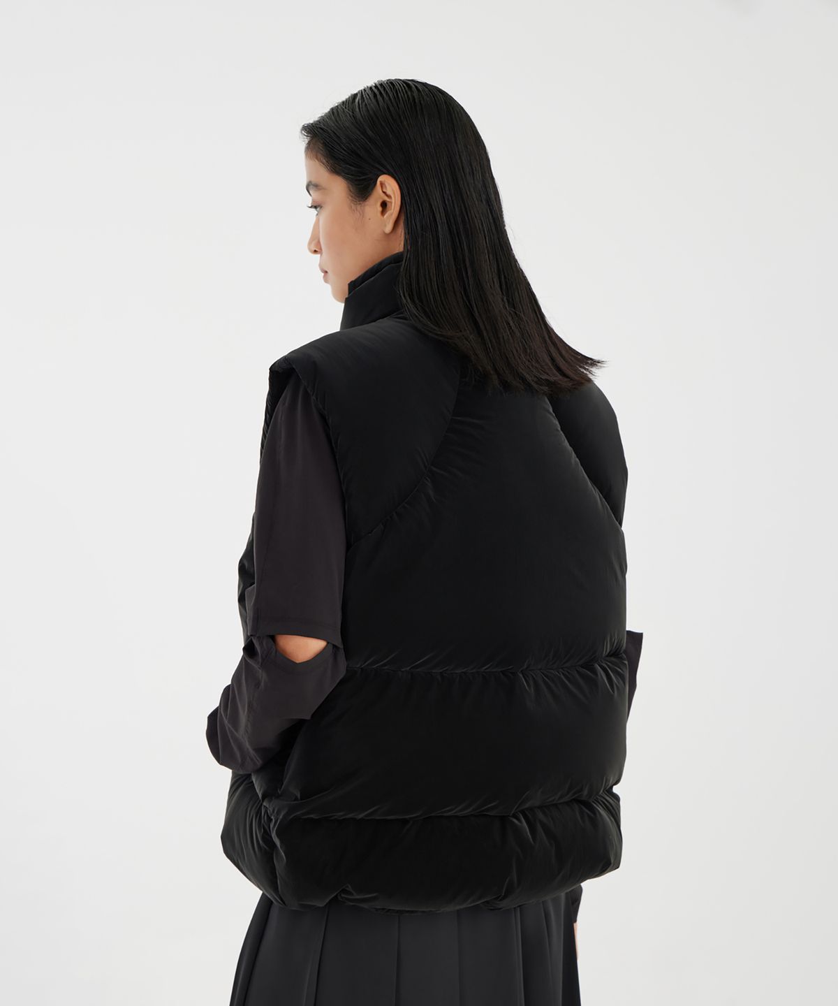 유스(YOUTH) Down Vest - Matte Black