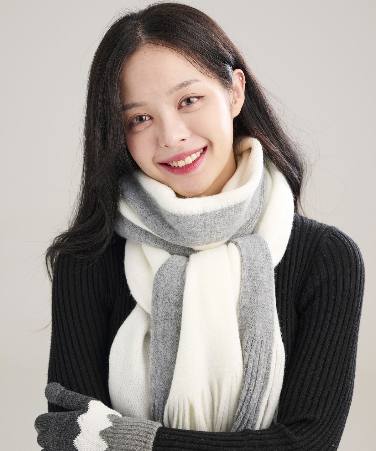 레이버(RAVER) 데이닉 톤앤톤 빅사이즈 숄 배색 머플러
