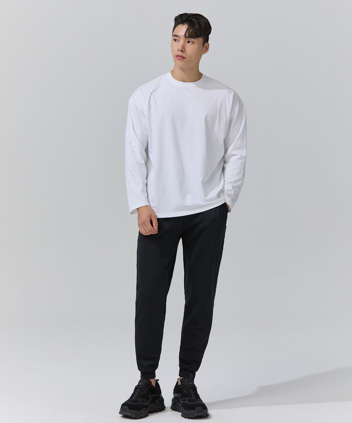 블랙몬스터핏(BLACK MONSTER FIT) 에어쿠션 기모 조거 팬츠 (BLACK) / BM220820