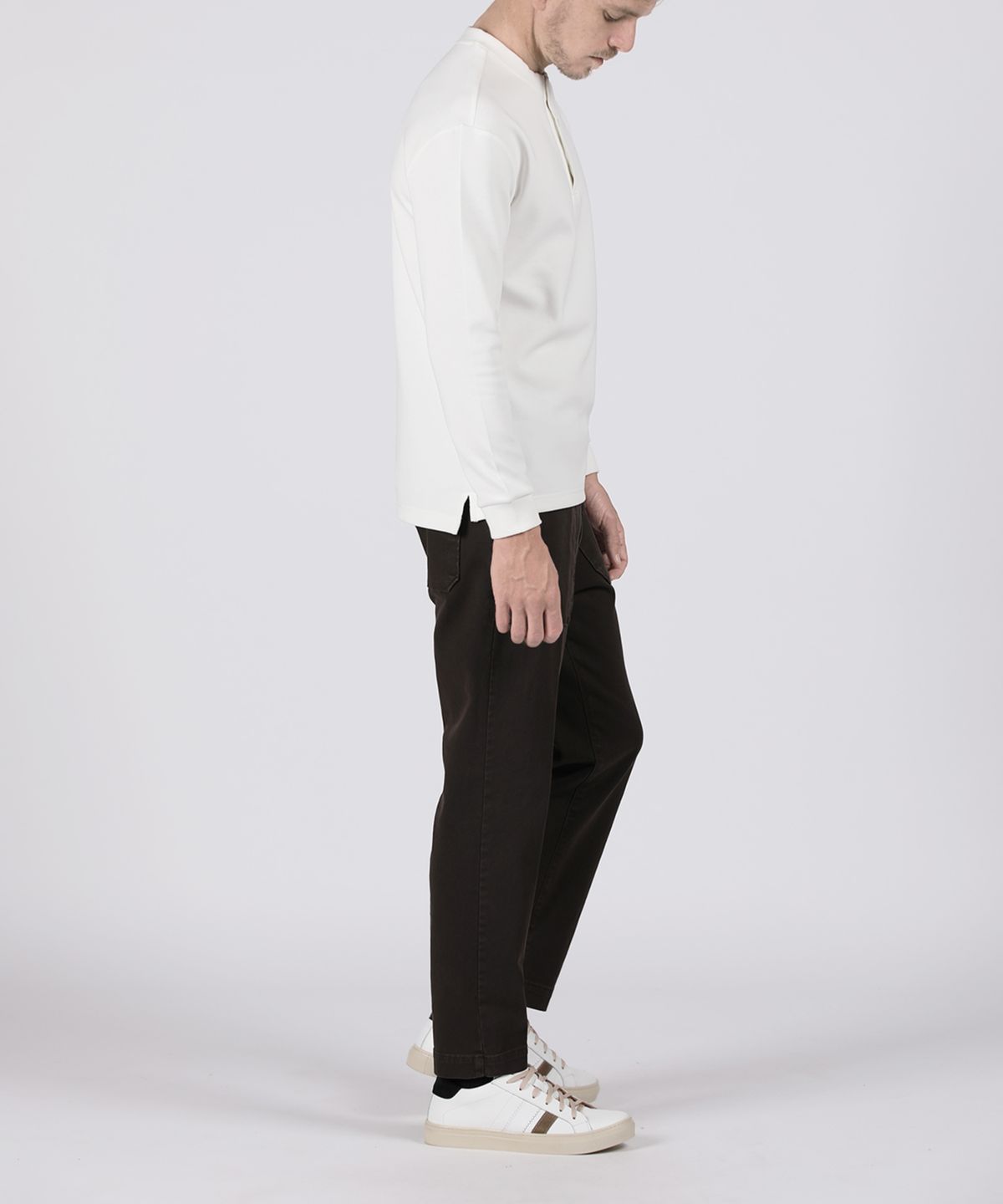 빠니깔레(PANICALE) 화이트 코튼 캐주얼 버튼 스웨트셔츠
