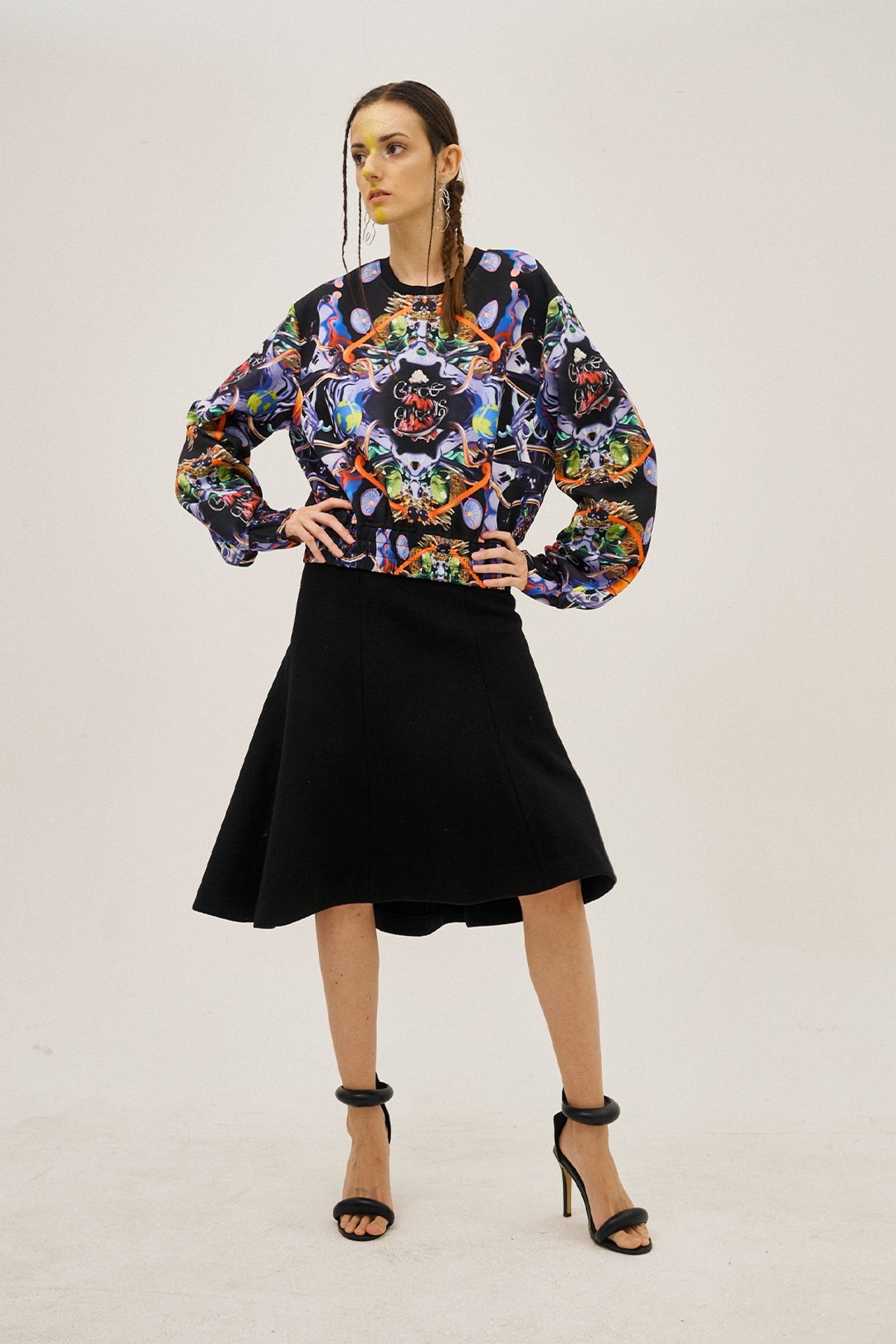 그리디어스(GREEDILOUS) Mermaid Flare Knee-Length Skirt