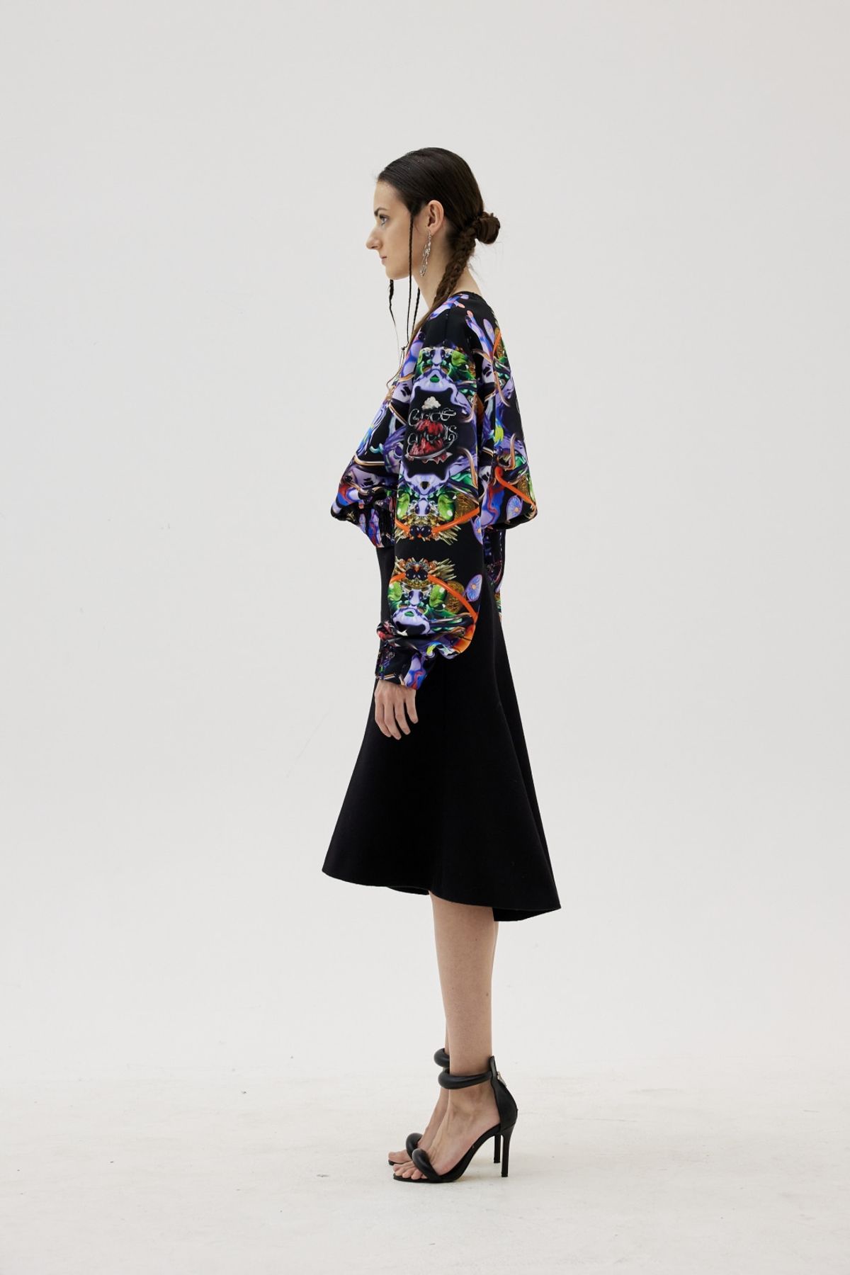 그리디어스(GREEDILOUS) Mermaid Flare Knee-Length Skirt