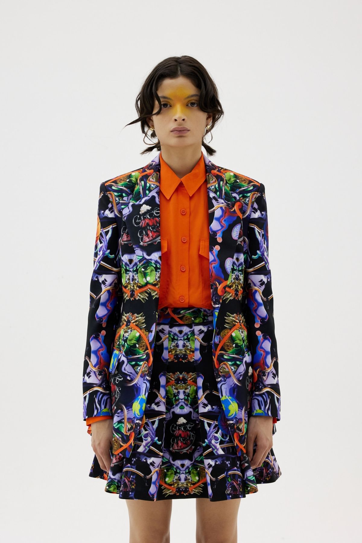 그리디어스(GREEDILOUS) Electric Spider Form-Fitting Blazer