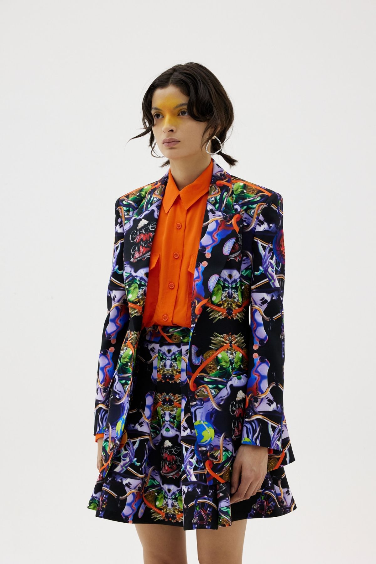 그리디어스(GREEDILOUS) Electric Spider Form-Fitting Blazer