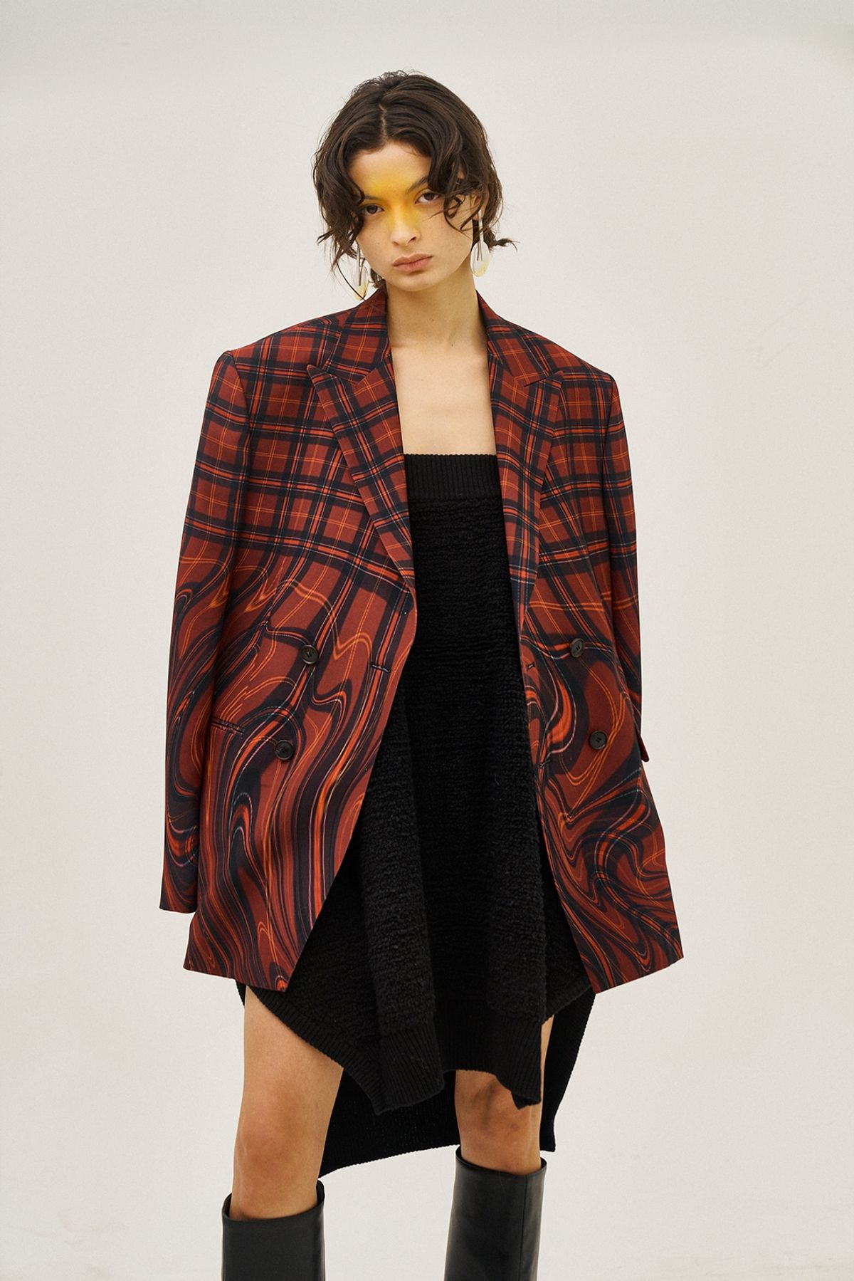 그리디어스(GREEDILOUS) Hankercheif Hem Textured Skirt-Dress Black