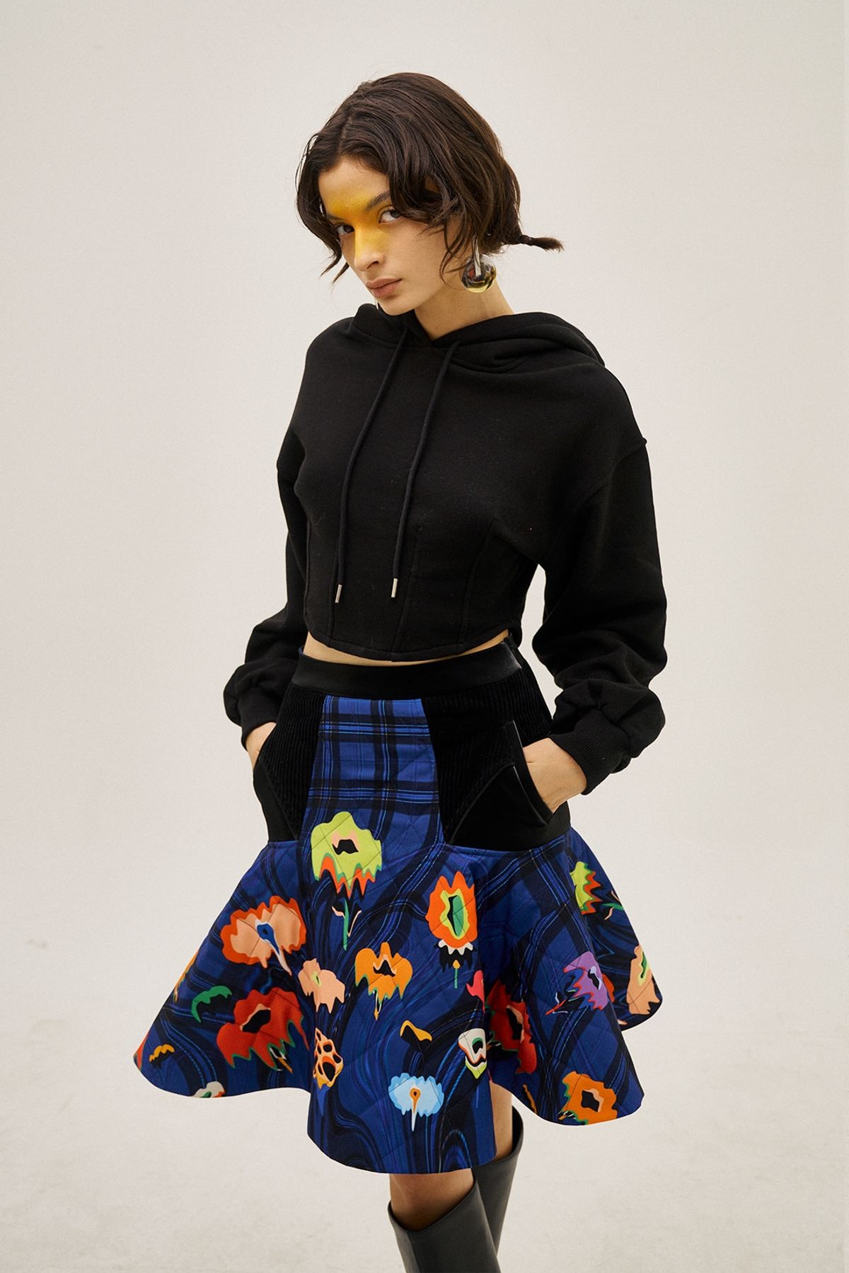 그리디어스(GREEDILOUS) Semi Corset Hoodie Top
