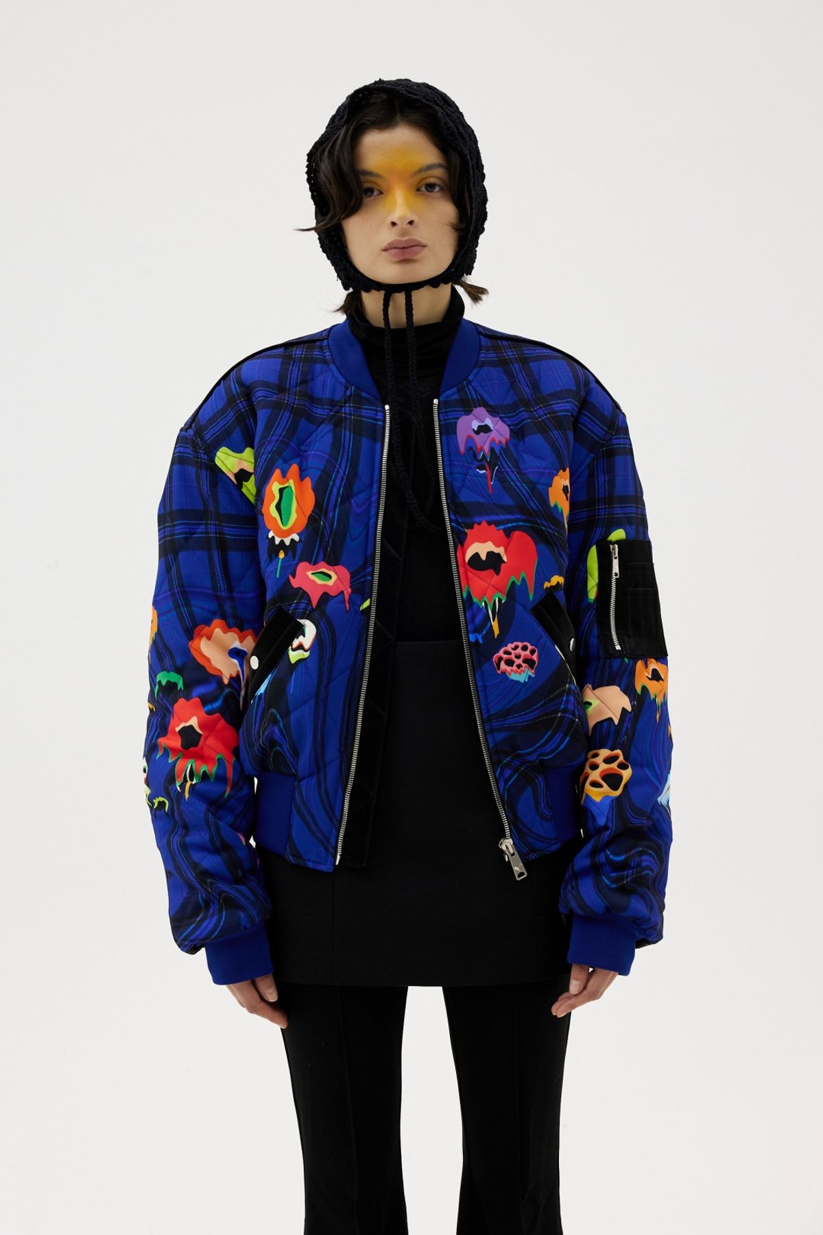 그리디어스(GREEDILOUS) Blue Melting Flowers Quilted Mini-Bomber