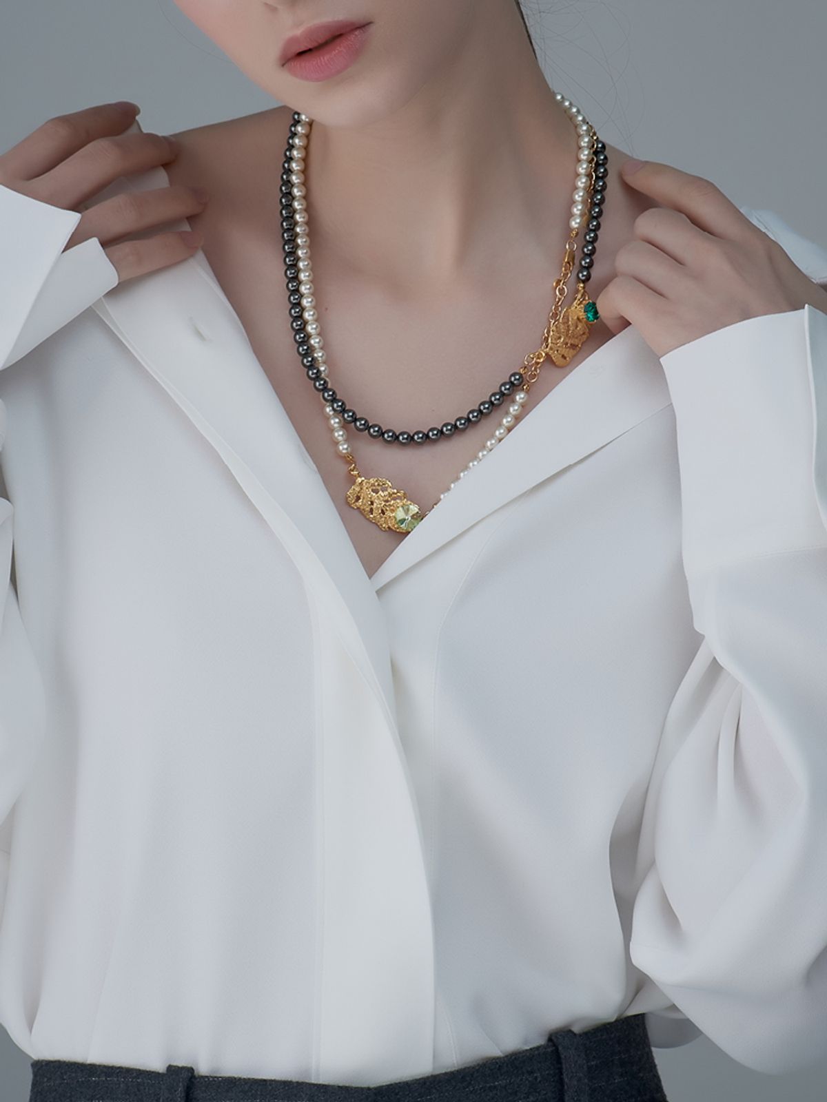 엘리오나(ELYONA) Casted Lace with Black Pearl Bracelet / Necklace