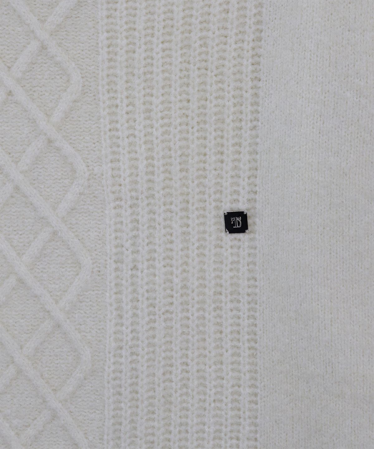 트리밍버드(TREEMINGBIRD) Sleeve Slit Boat Neck Knit [ Ivory ]