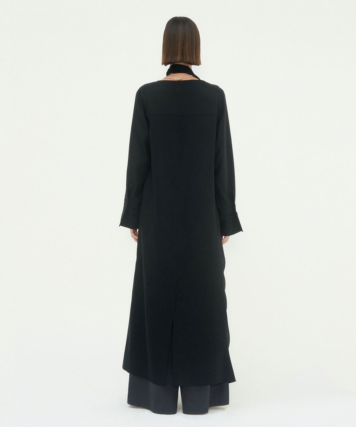 트리밍버드(TREEMINGBIRD) Scarf Shirring Long One-Piece [ Black ]