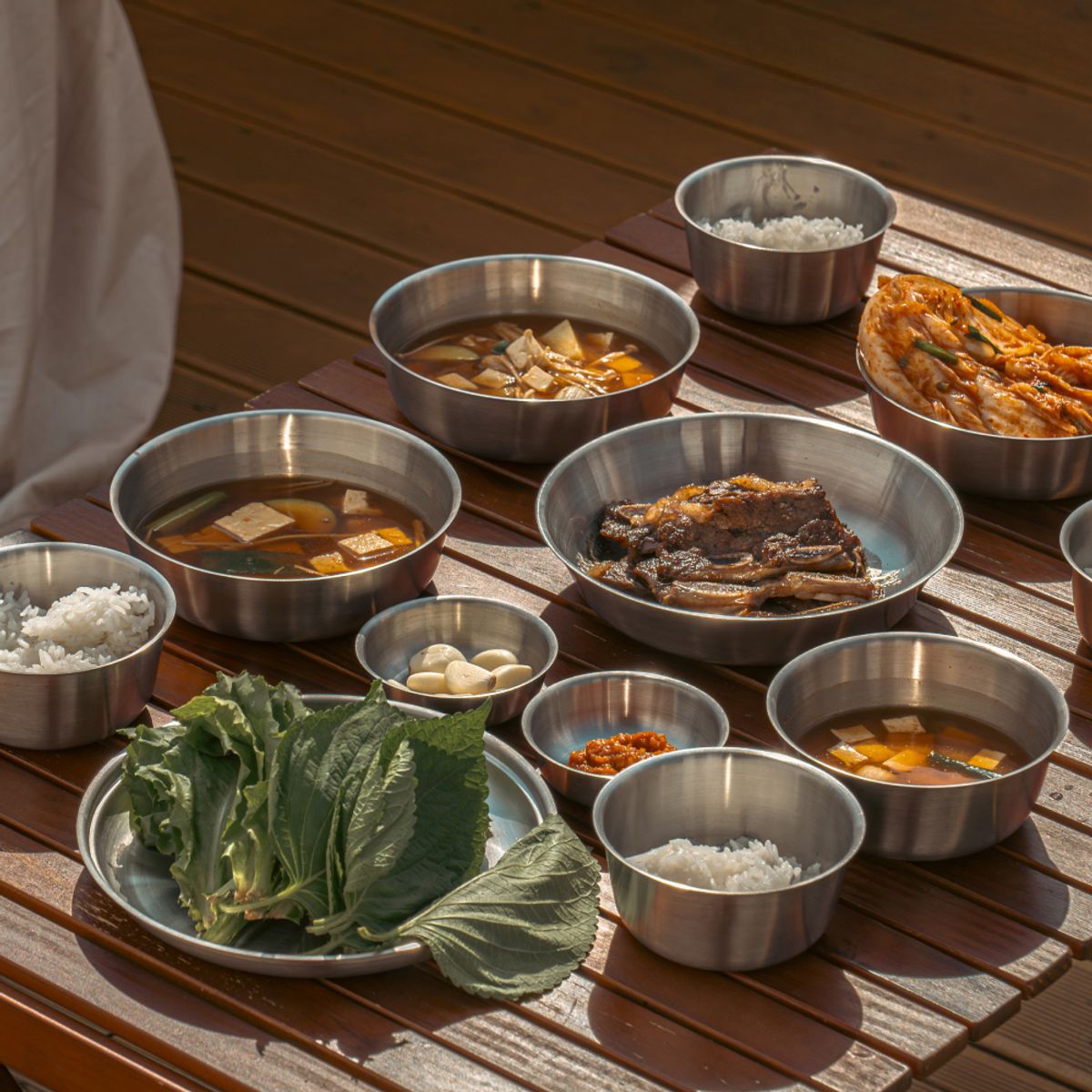 홀리데이(HOLIDAY) 스테인리스 304 식기 세트 18pcs
