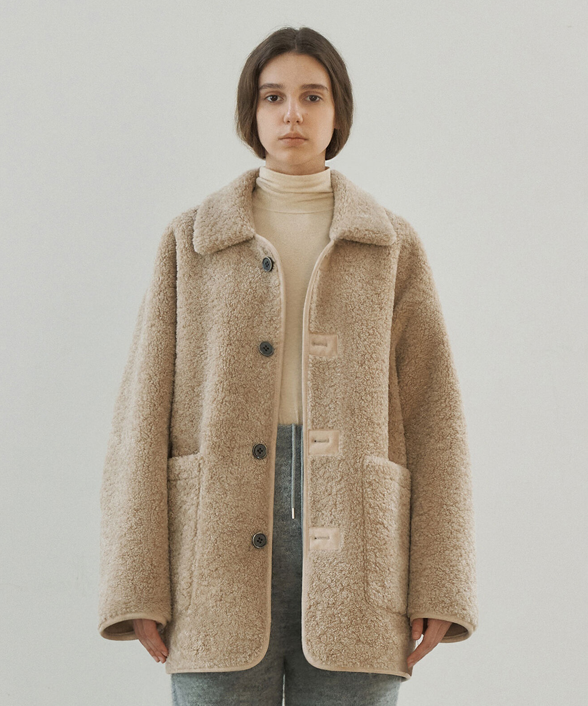 앤니즈(ANDNEEDS) Reversible shearling jacket (beige)