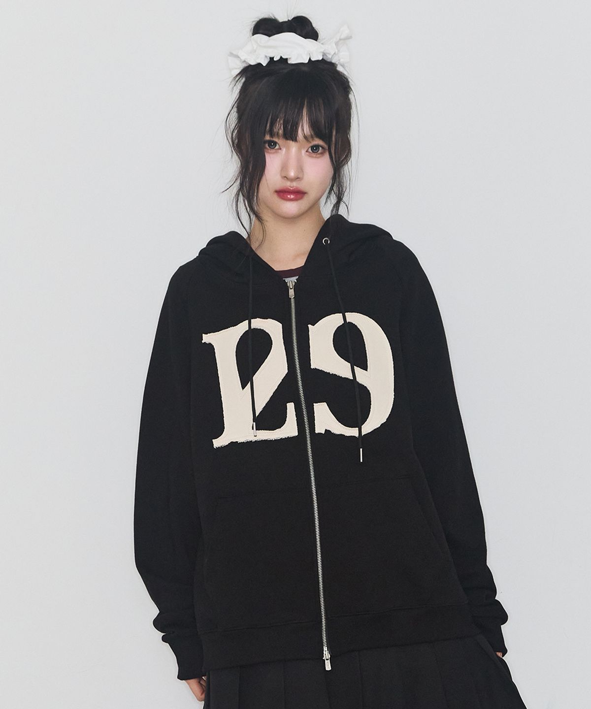 일리고(ILLIGO) 129 로고 패치 후드 집업 블랙