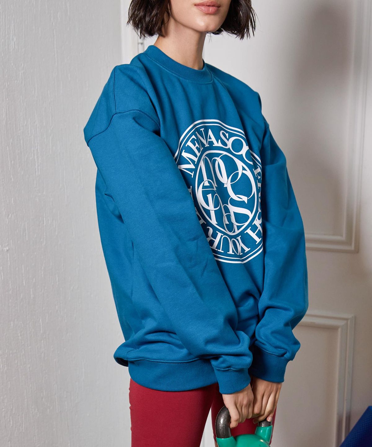 미나수(MENASOO) UNISEX_CIRCLE LOGO SWEATSHIRT_BLUE