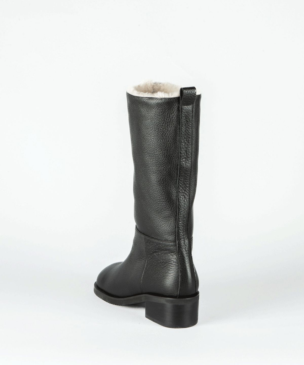 트윗비피(TWVP) 모노 시어링 미들부츠  Mono Shearing Middle Boot 23F32BK