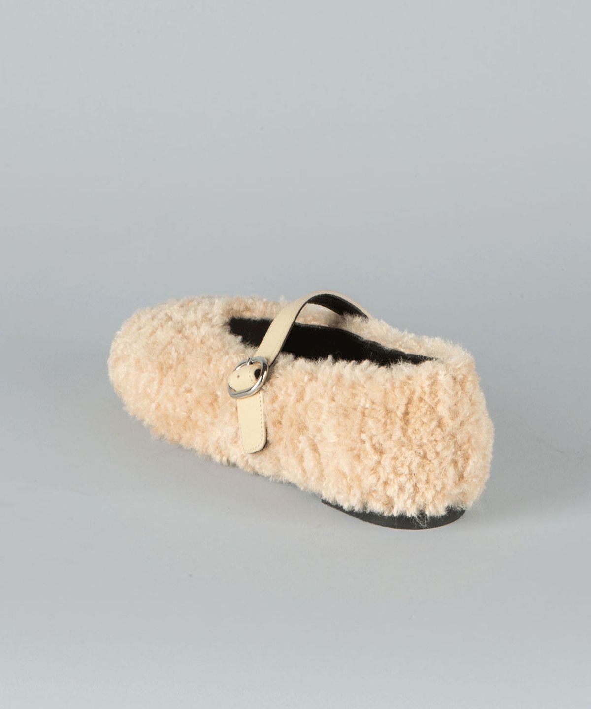 트윗비피(TWVP) 토푸 시어링플랫 Tofu Shearing Flat Shoes 23F57BE