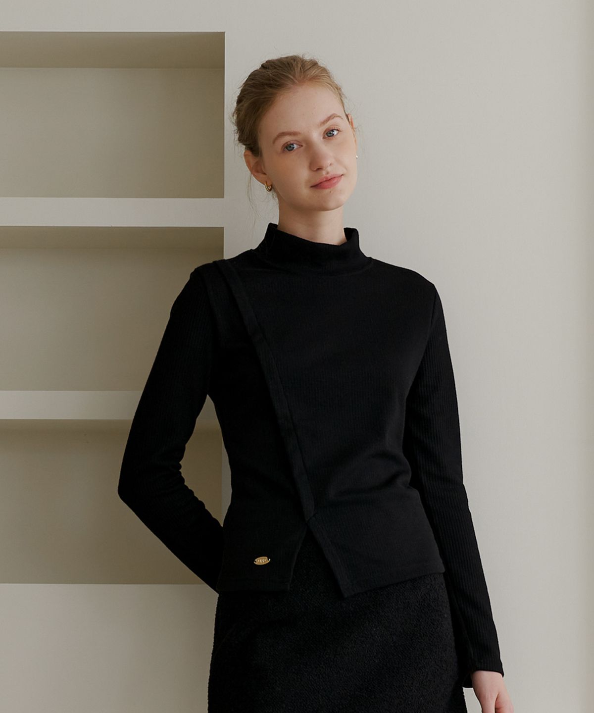 엽페(YUPPE) SLIM TURTLENECK T-SHIRT_BLACK