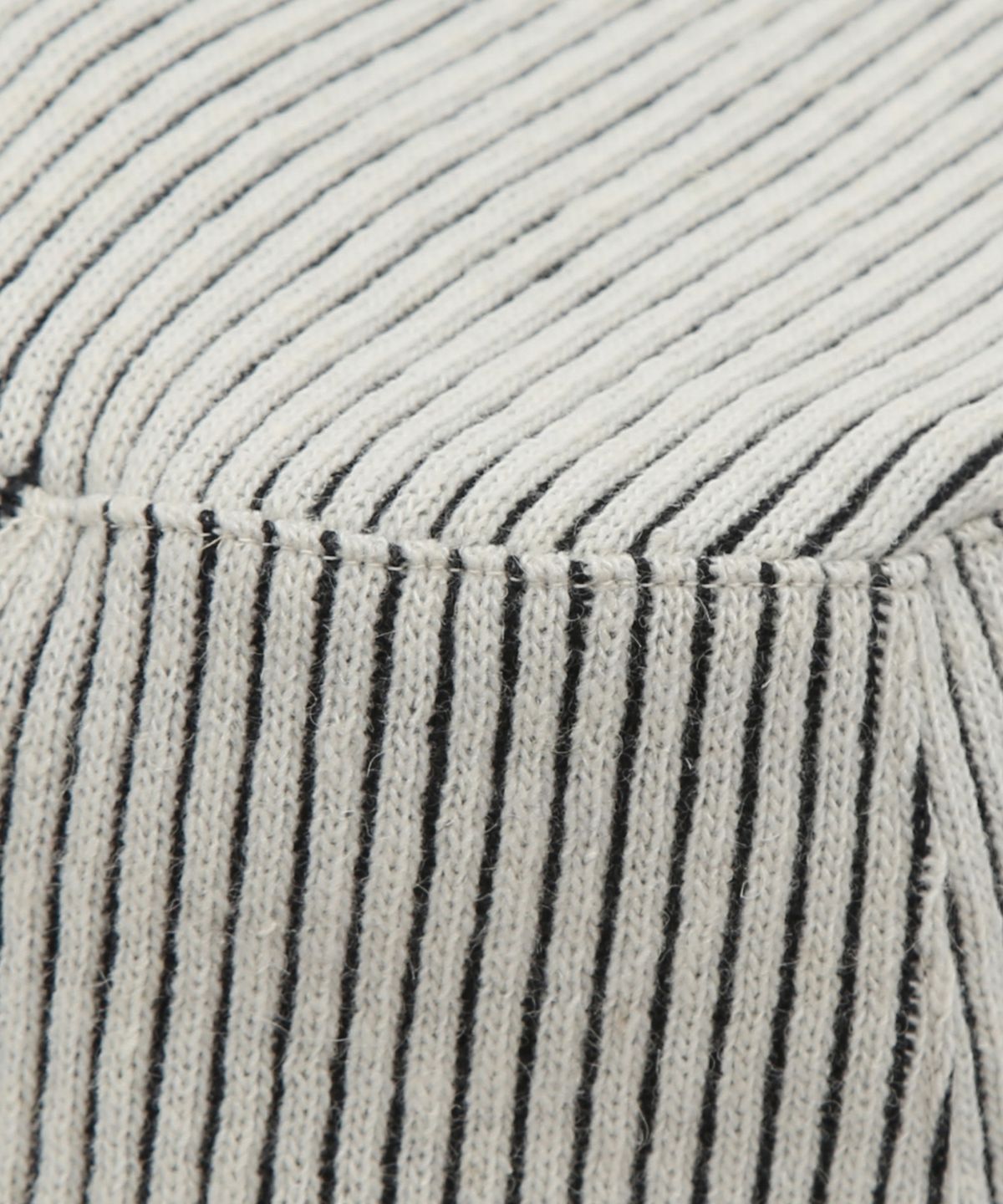 언더컨트롤 스튜디오(UNDERCONTROL STUDIO) 겨울 니트 버킷햇 STAND BUCKET / STRIPE KNIT / MILK