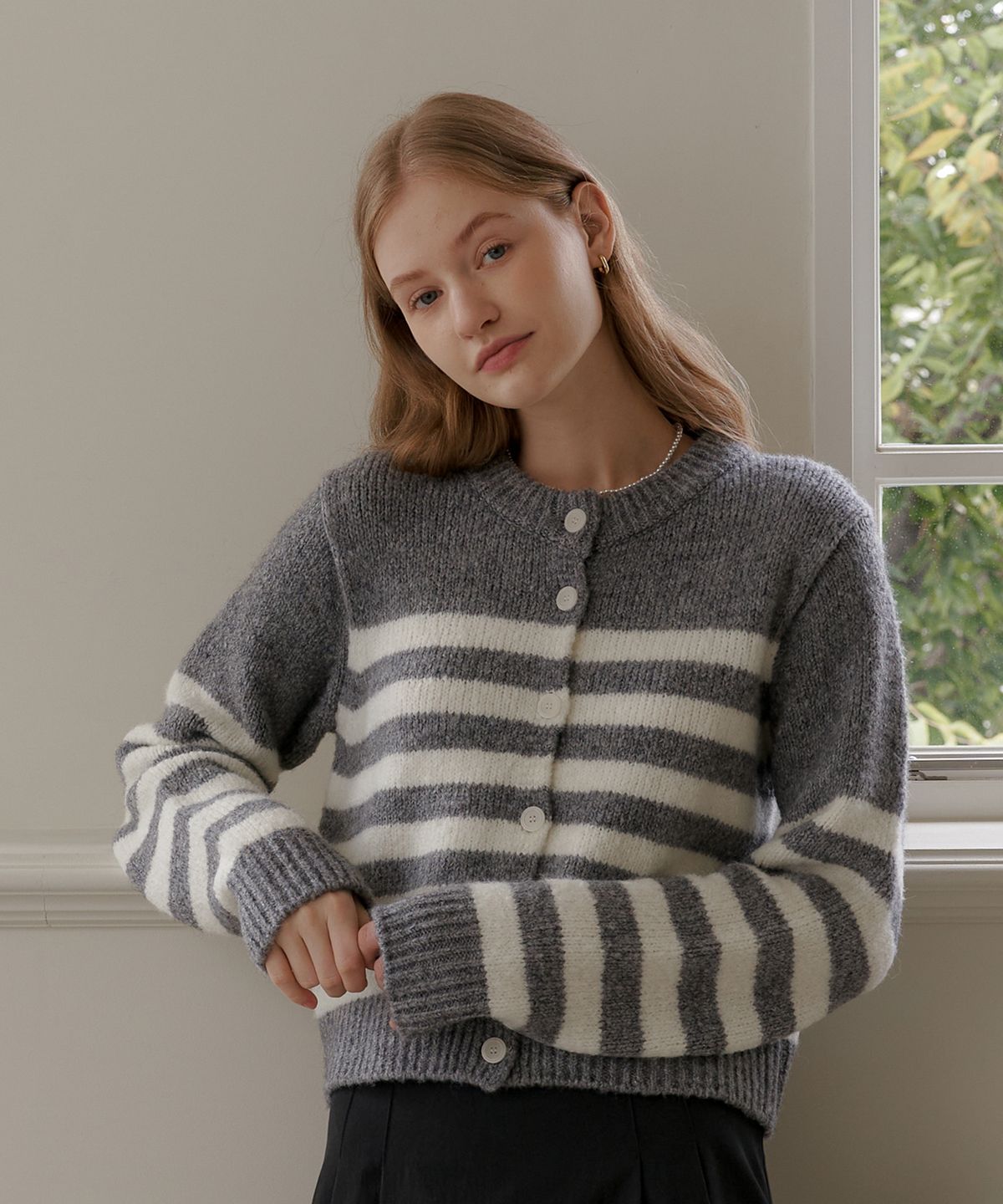 엽페(YUPPE) ALPACA STRIPE CARDIGAN_GRAY