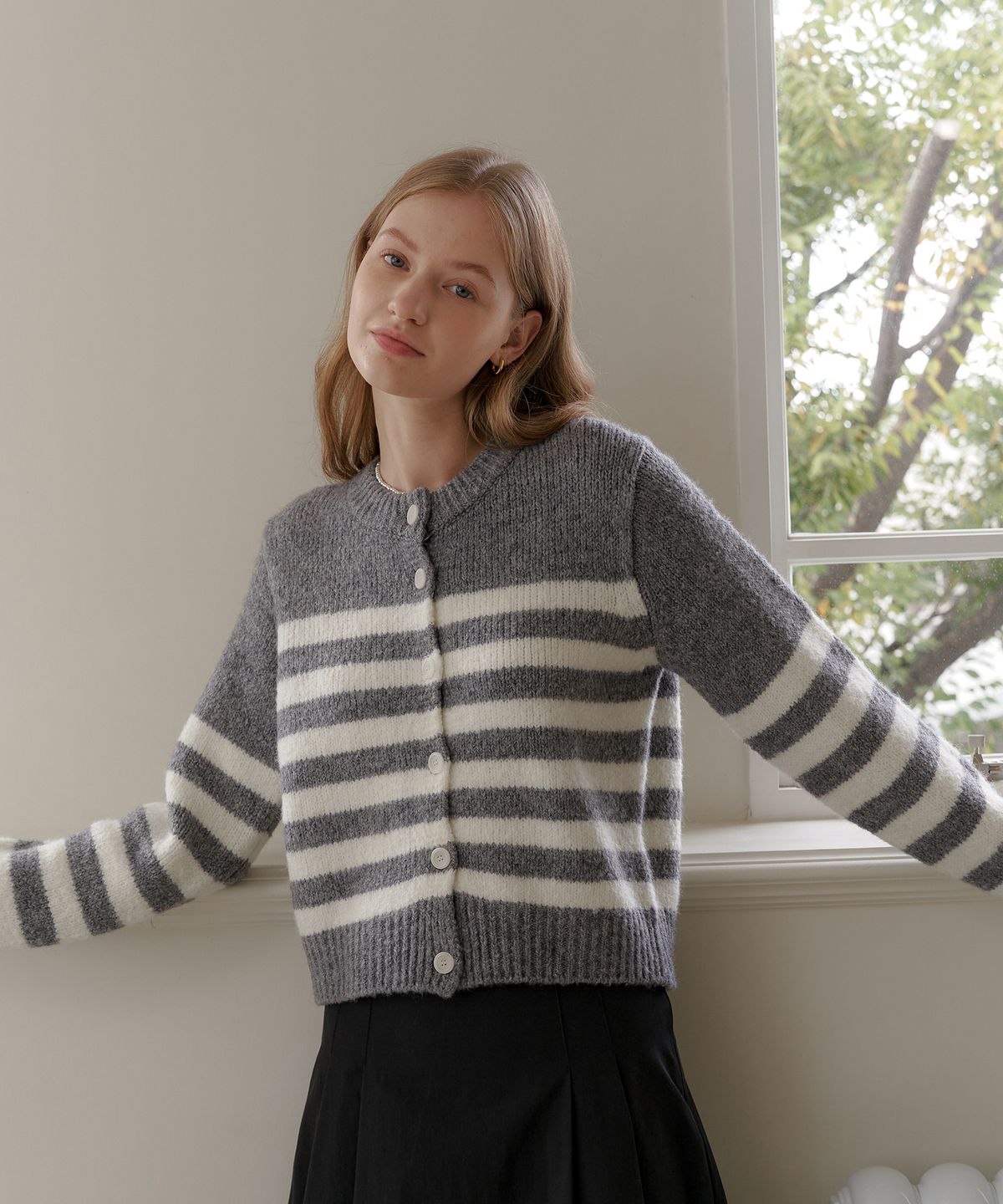 엽페(YUPPE) ALPACA STRIPE CARDIGAN_GRAY