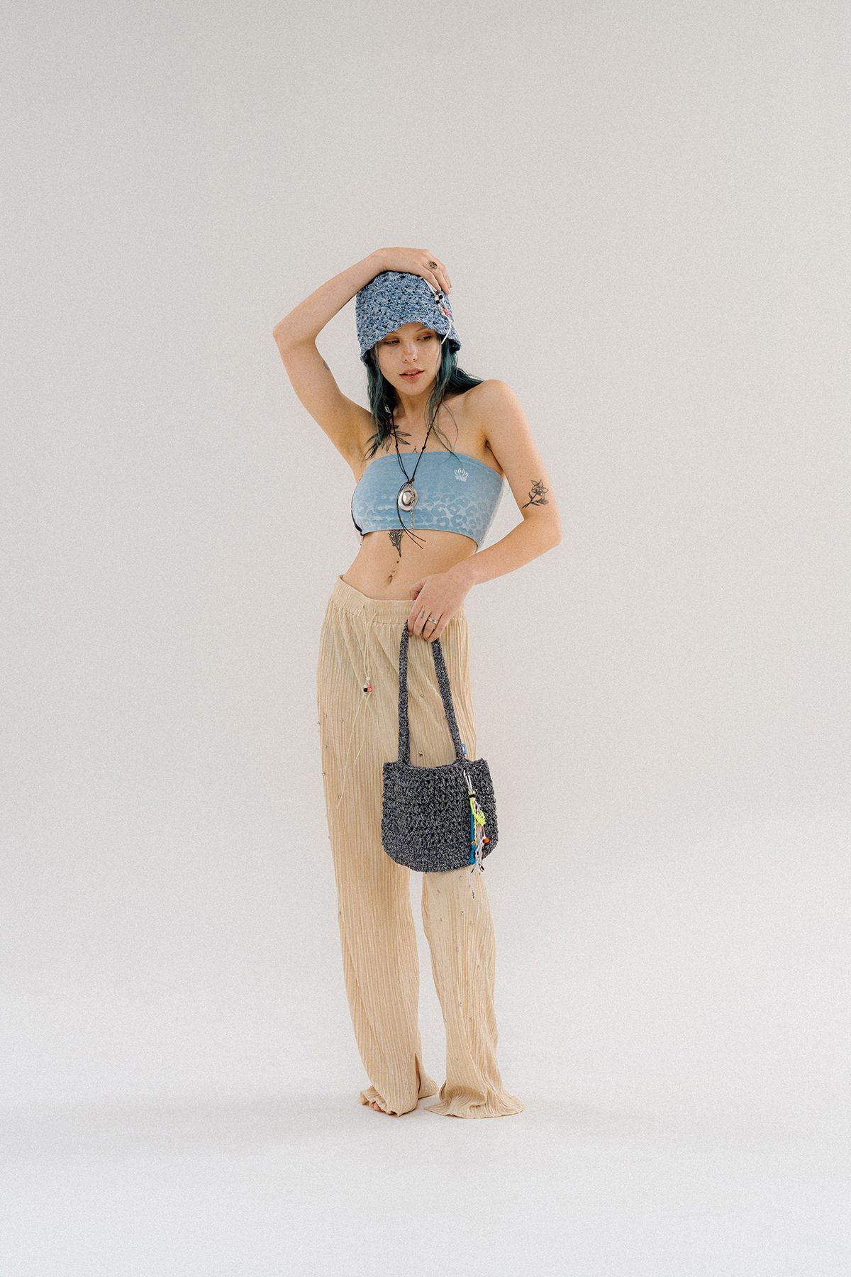 오로지(OROGEE) Tangled Swim Knit Bag-Black