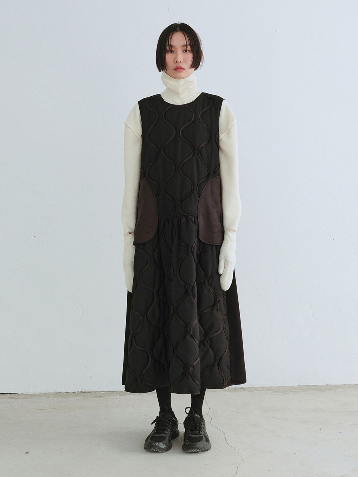래코드(RECODE) Quilting Voluminous Dress_RQDAW23540BKX