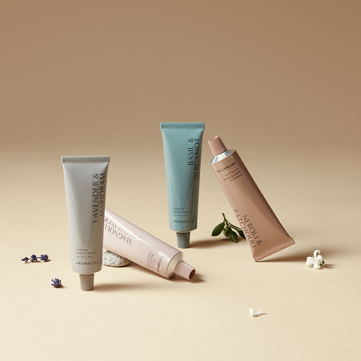 아로마티카(AROMATICA) (플로럴 향)임브레이스 핸드크림 네롤리 & 패츌리 30ML