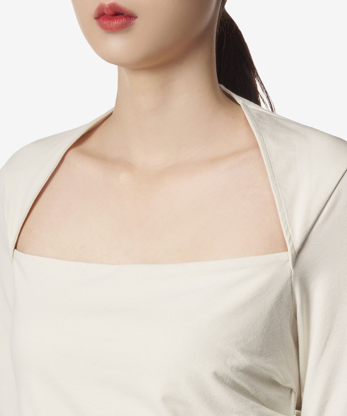 헬무트 랭(HELMUT LANG) 스퀘어넥 롱 슬리브 탑 - 아이보리 / N06HW518Q3W