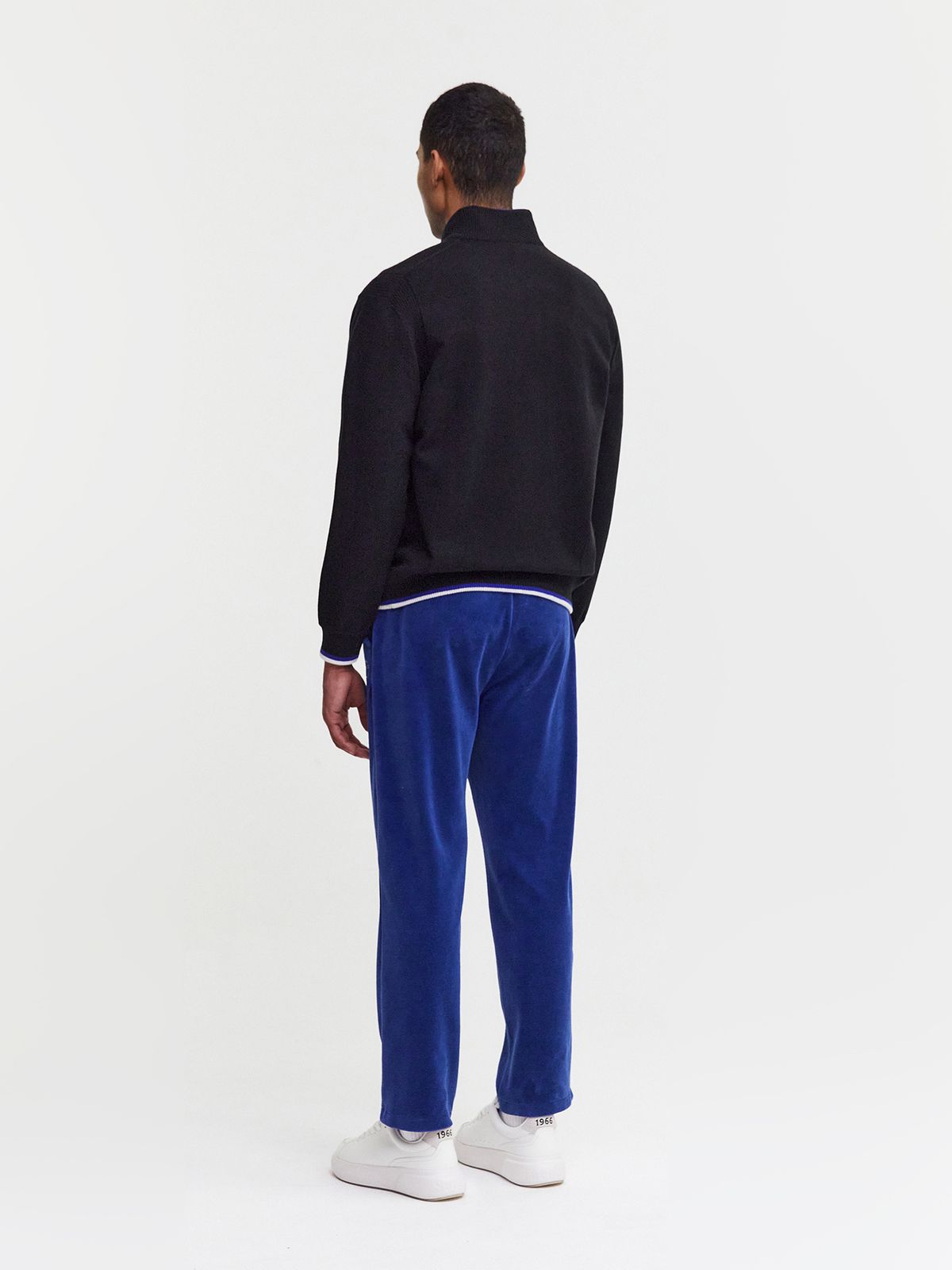 세르지오 타키니(SERGIO TACCHINI) M 리조트 울 빅 로고 스웨터 풀오버 (Black)
