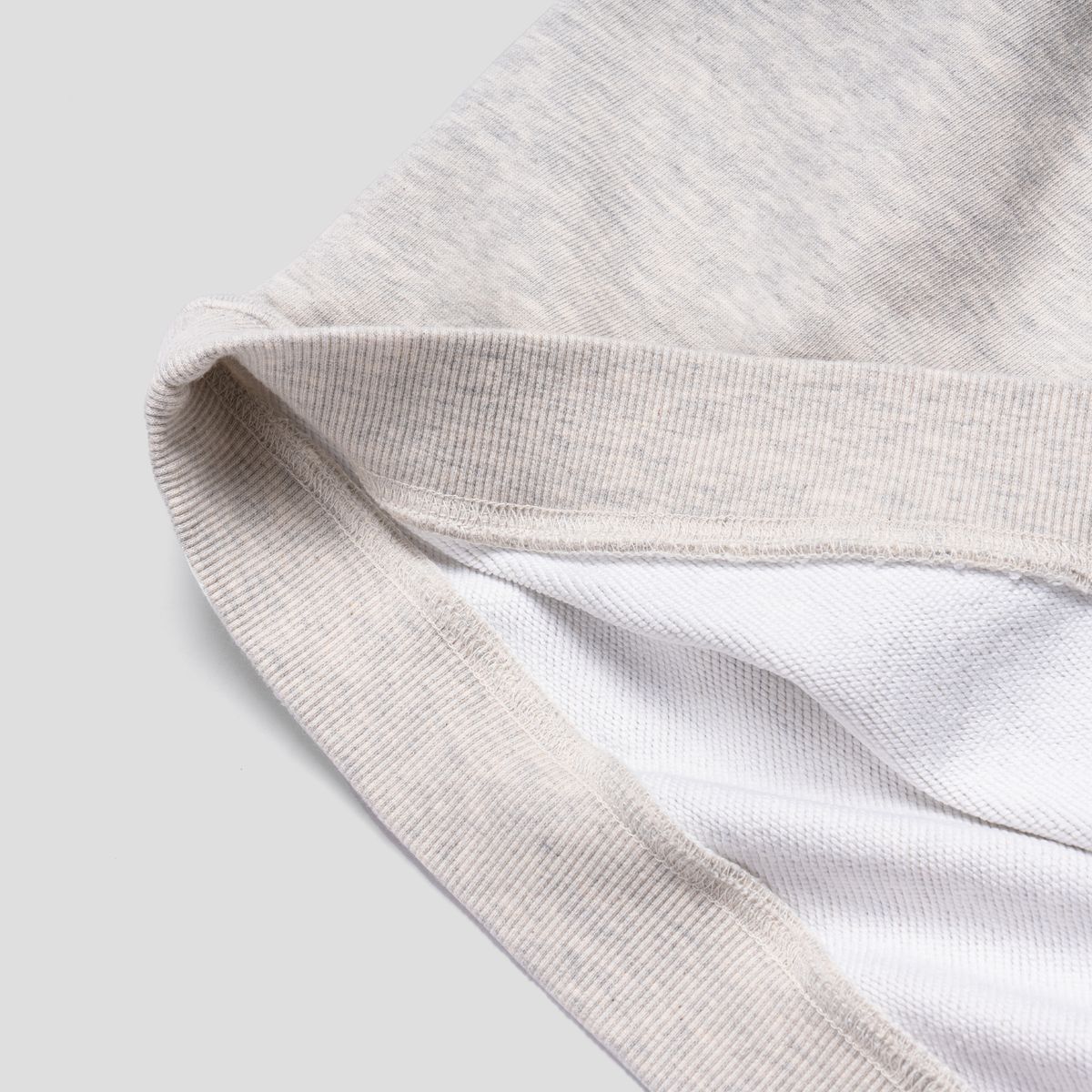 티알브이알(TRVR) Sweatshirts F-Graphic Oatmeal