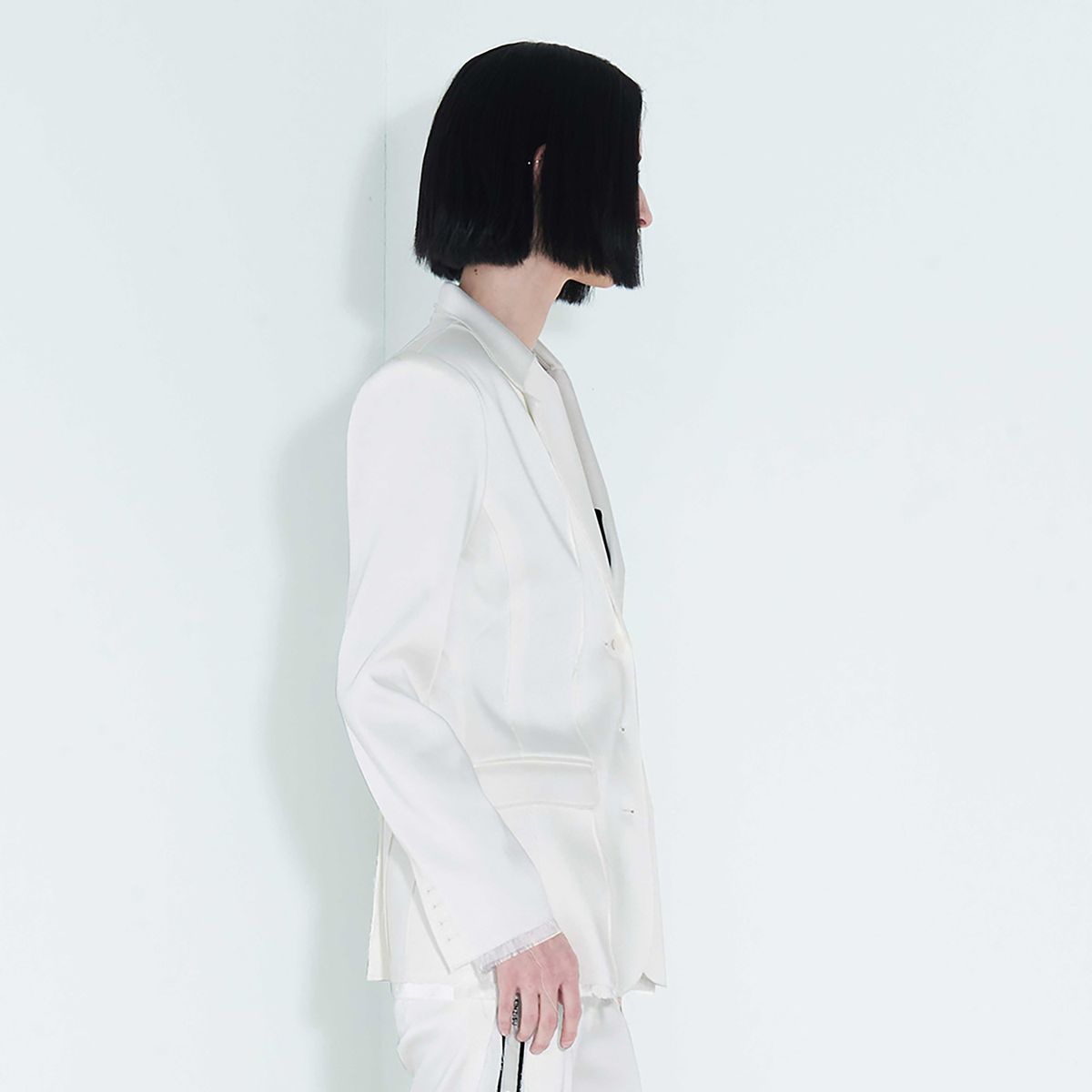 킴지수(KIMZISU) Raw Edge Slim Jacket _ White